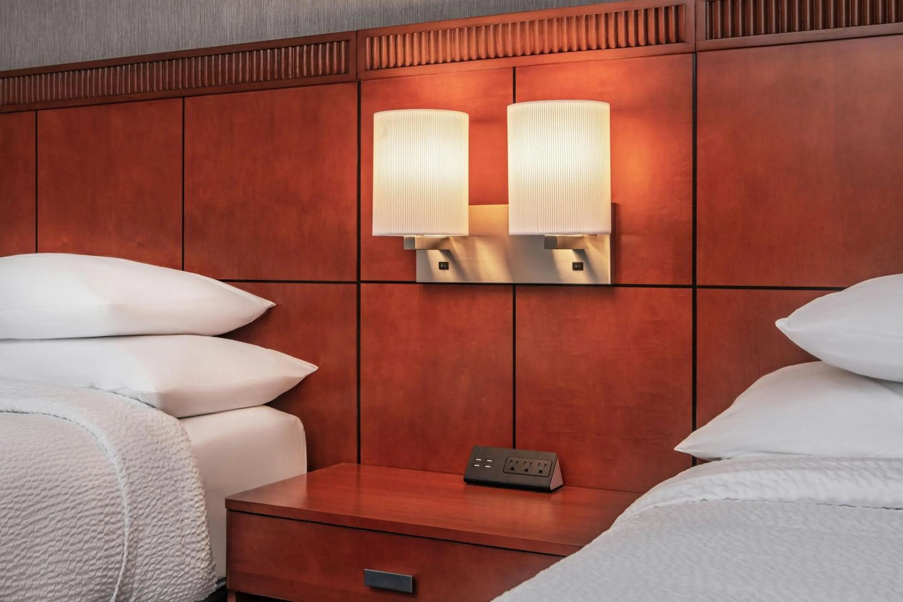 Photo of the whole room, Bed in Courtyard by Marriott Boston Andover