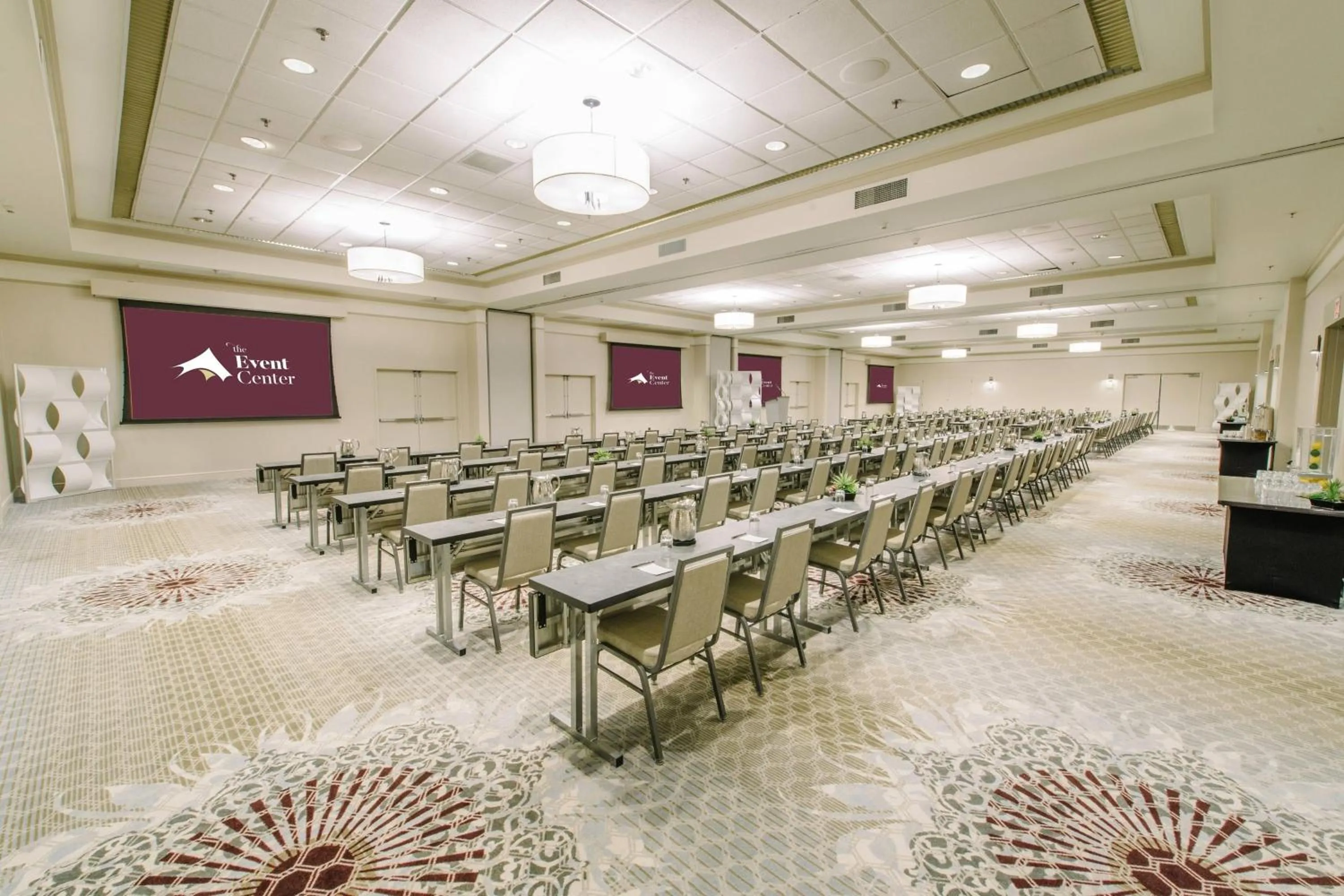 Meeting/conference room in Courtyard by Marriott Nashua