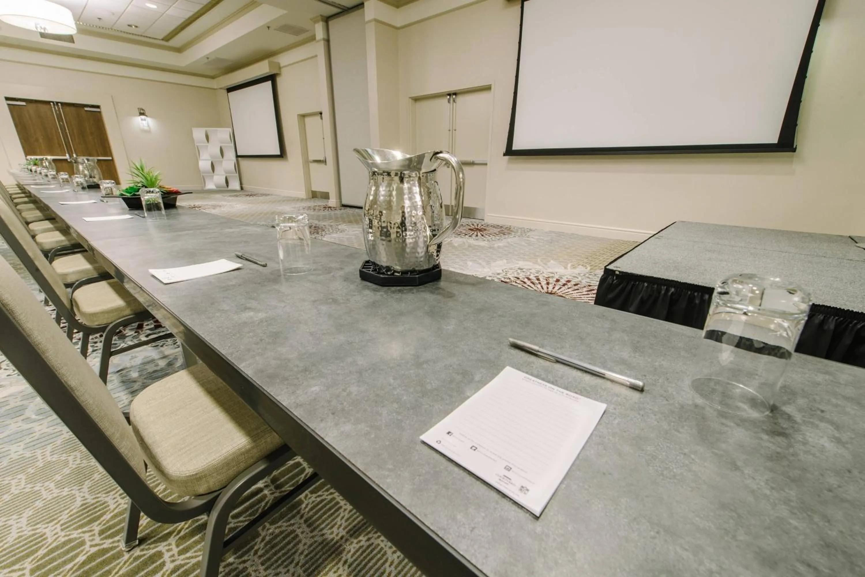 Meeting/conference room in Courtyard by Marriott Nashua