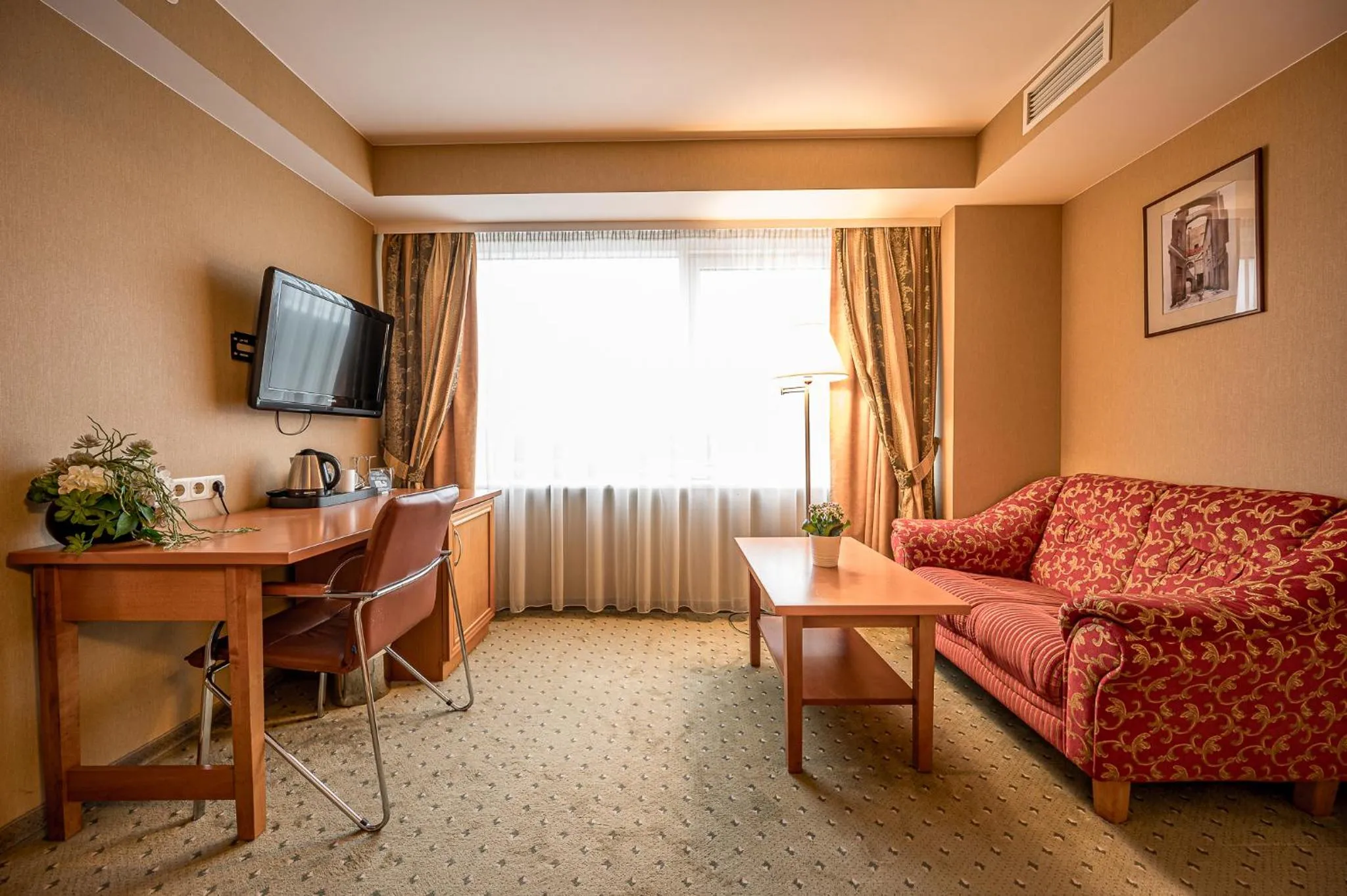 Living room in VILNIUS PARK PLAZA HOTEL, Restaurant & Terrace, Panorama Bar, Conference & Banquet Center