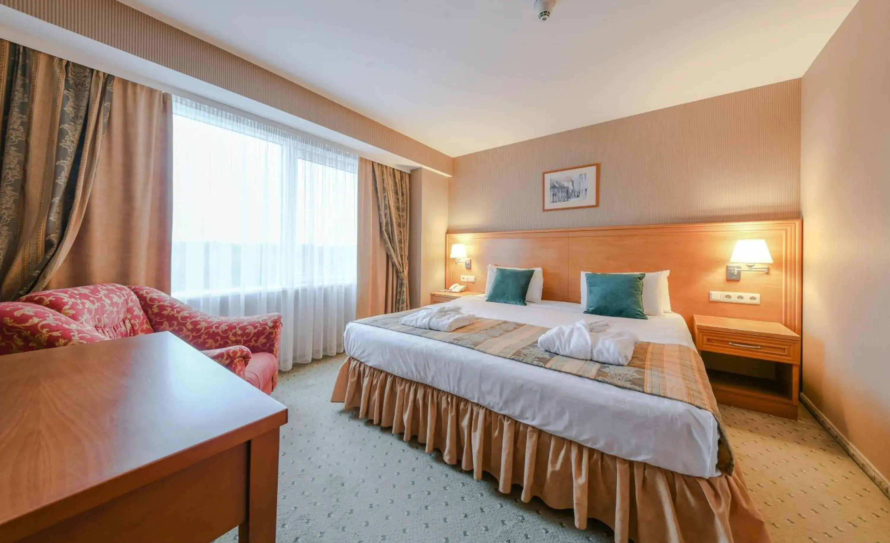 Suite in VILNIUS PARK PLAZA HOTEL, Restaurant & Terrace, Panorama Bar, Conference & Banquet Center Suite in VILNIUS PARK PLAZA HOTEL, Restaurant & Terrace, Panorama Bar, Conference & Banquet Center
