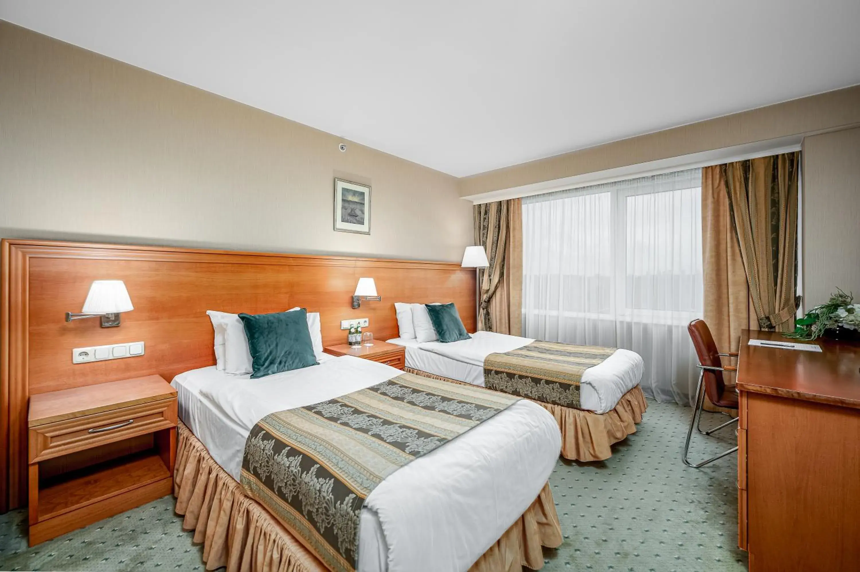 Standard Twin or Double Room in VILNIUS PARK PLAZA HOTEL, Restaurant & Terrace, Panorama Bar, Conference & Banquet Center Standard Twin or Double Room in VILNIUS PARK PLAZA HOTEL, Restaurant & Terrace, Panorama Bar, Conference & Banquet Center
