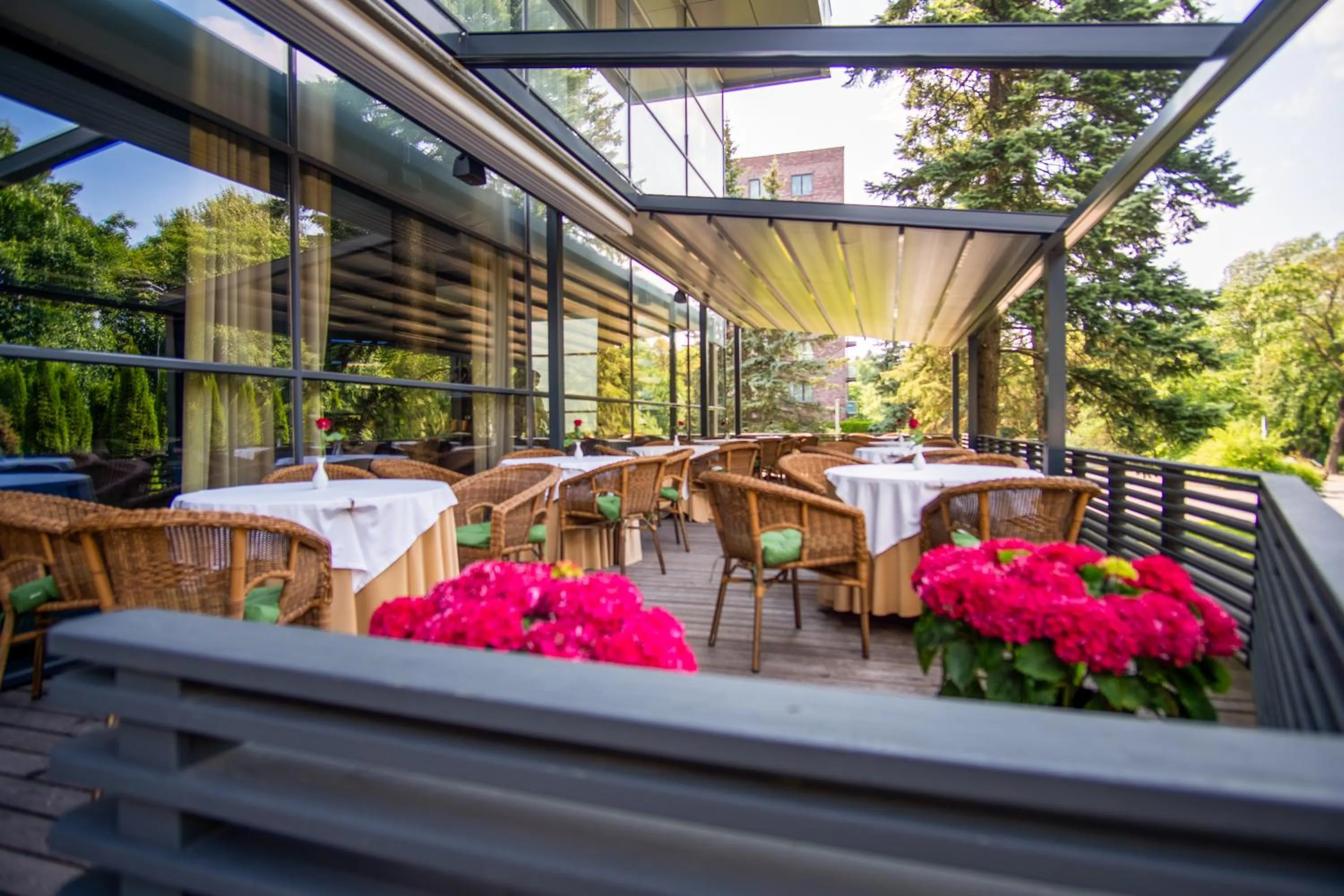 Restaurant/places to eat in VILNIUS PARK PLAZA HOTEL, Restaurant & Terrace, Panorama Bar, Conference & Banquet Center