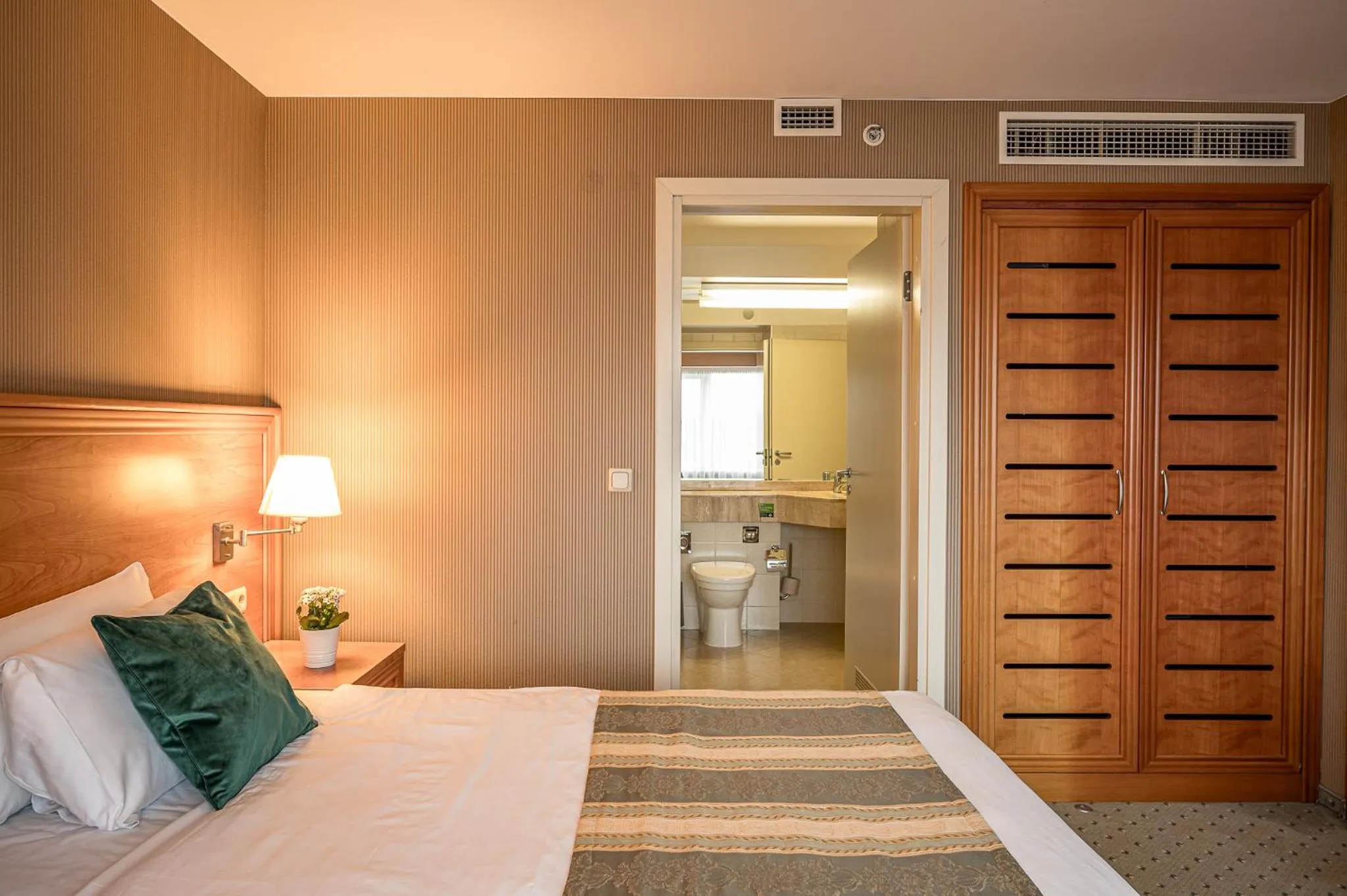 Bedroom, Bed in VILNIUS PARK PLAZA HOTEL, Restaurant & Terrace, Panorama Bar, Conference & Banquet Center