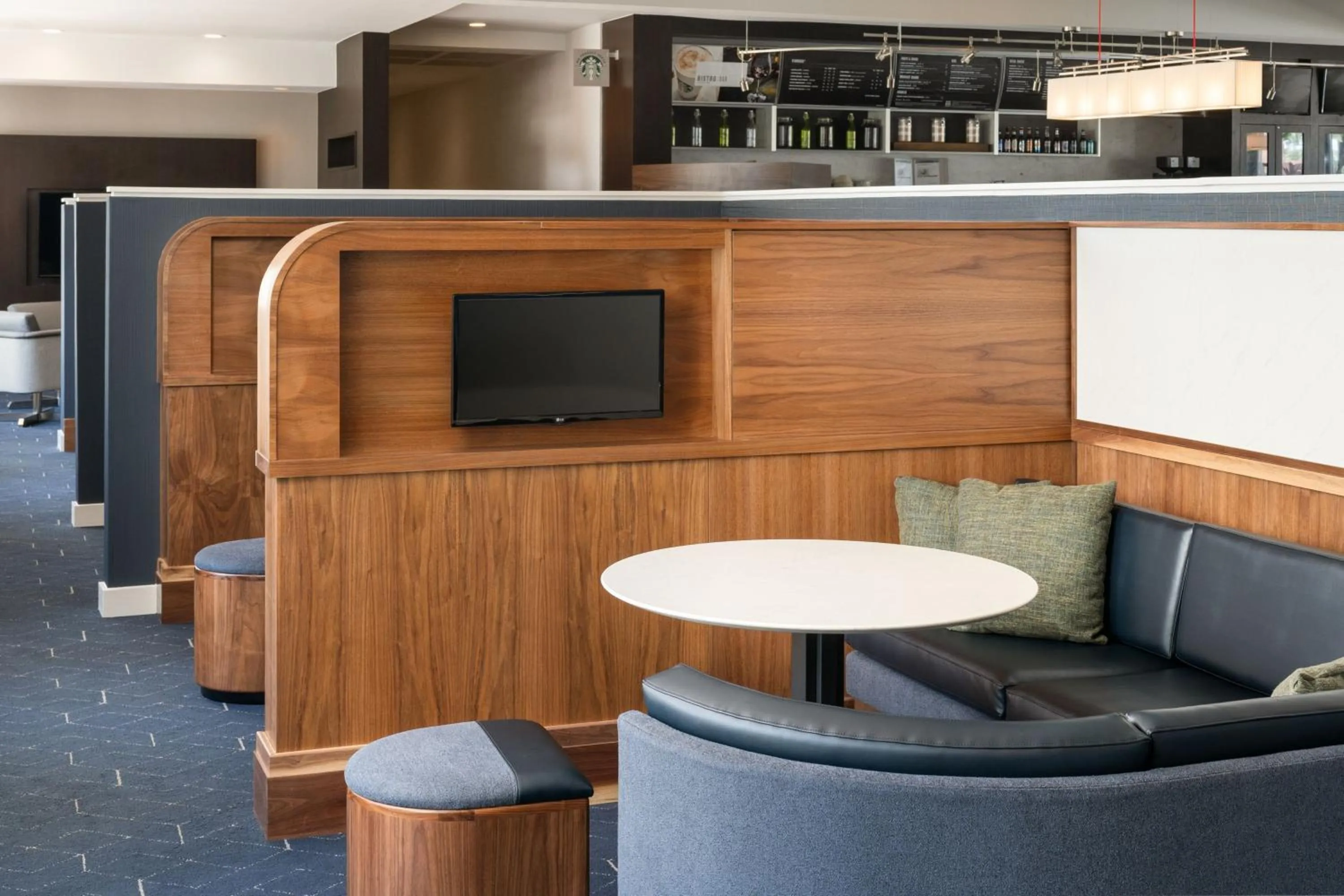 Lobby or reception in Courtyard Melbourne West