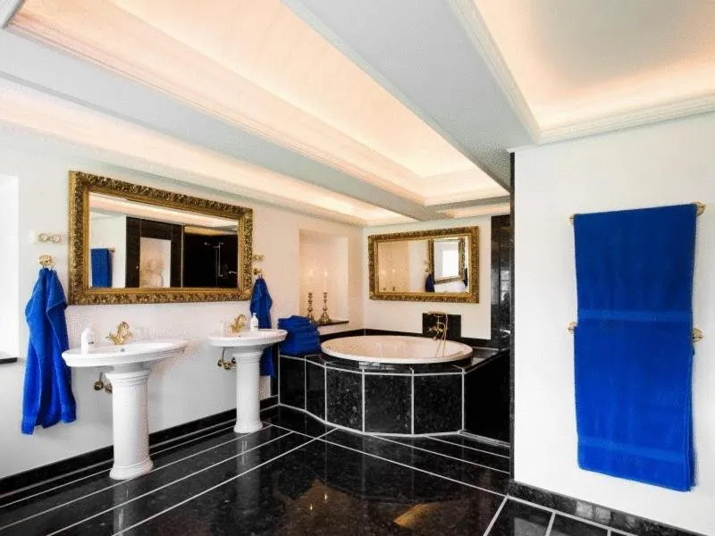 Skrøbelev Gods Manor House