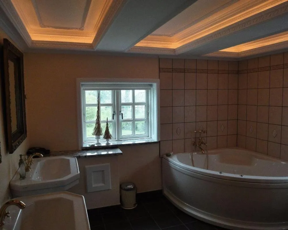 Skrøbelev Gods Manor House