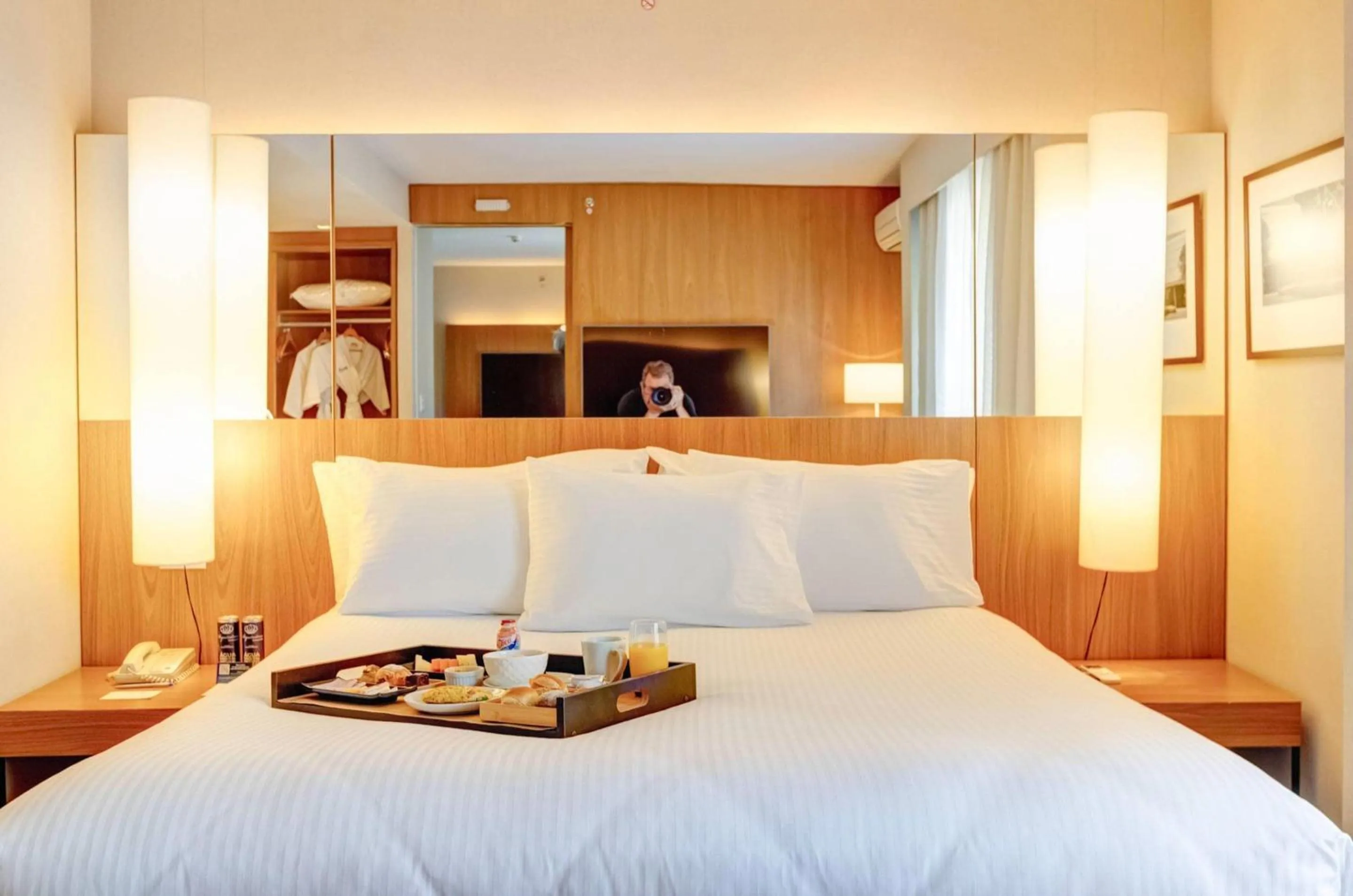 Bedroom, Bed in Radisson Blu São Paulo