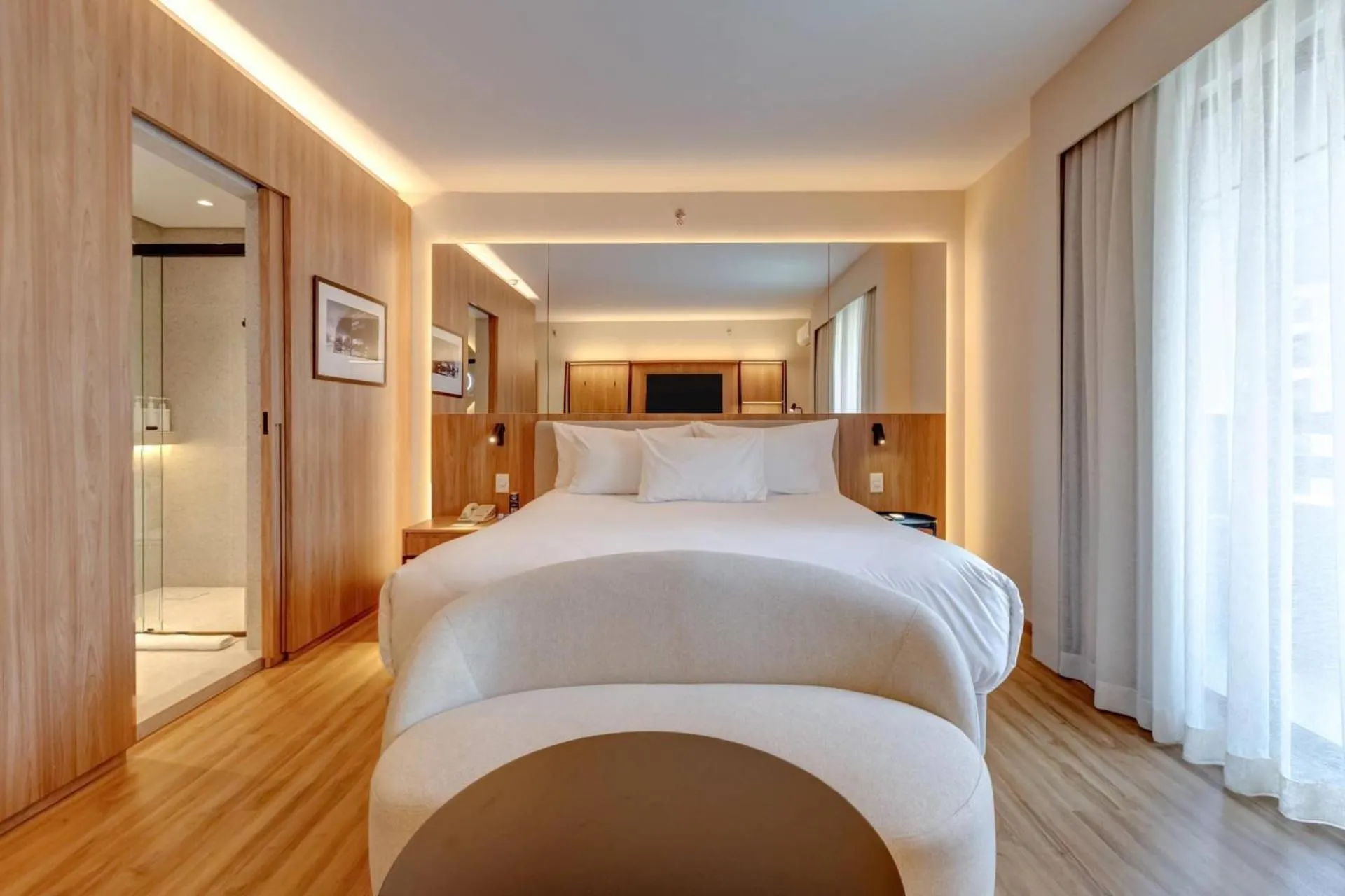 Bedroom, Bed in Radisson Blu São Paulo