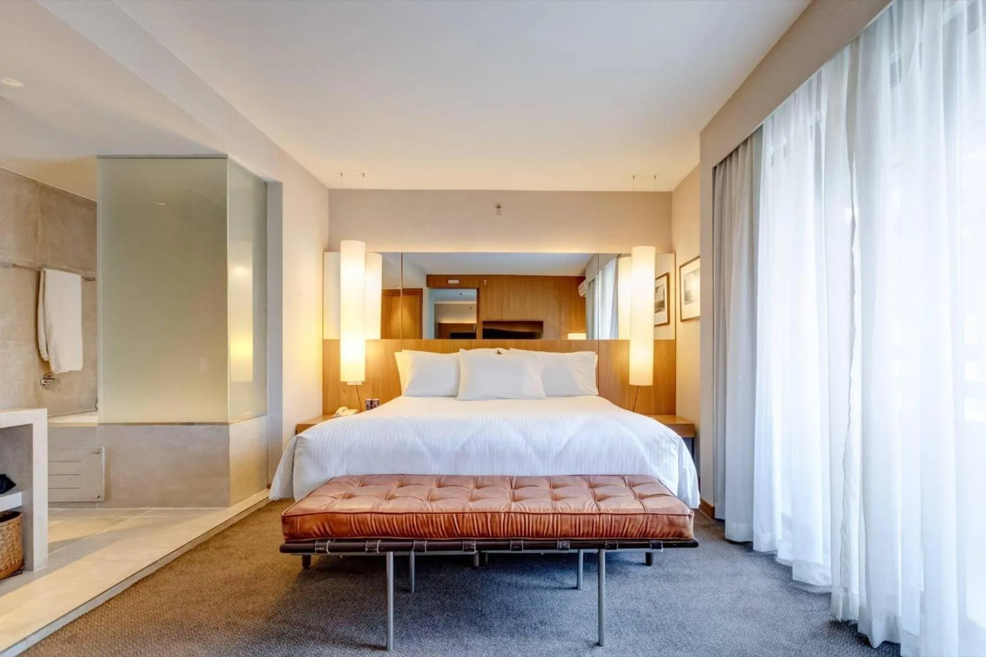 Bedroom, Bed in Radisson Blu São Paulo