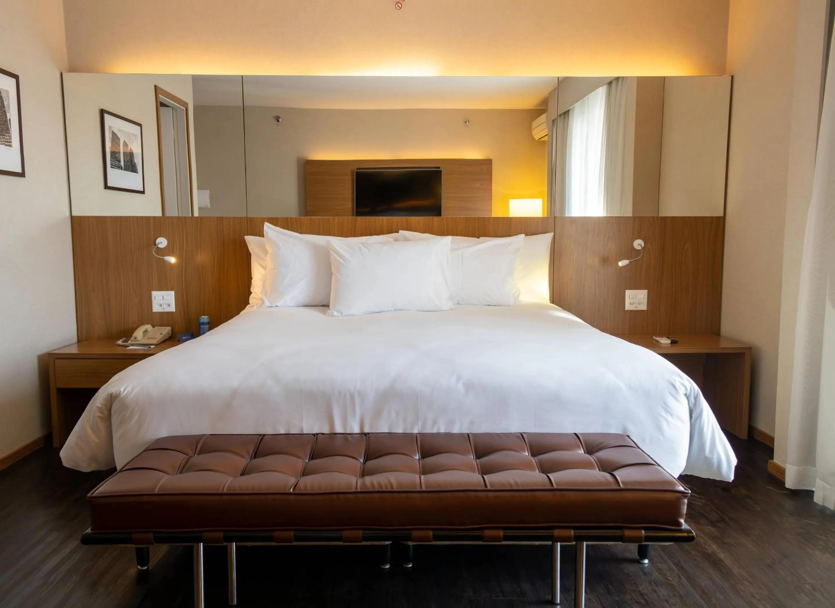 Bedroom, Bed in Radisson Blu São Paulo