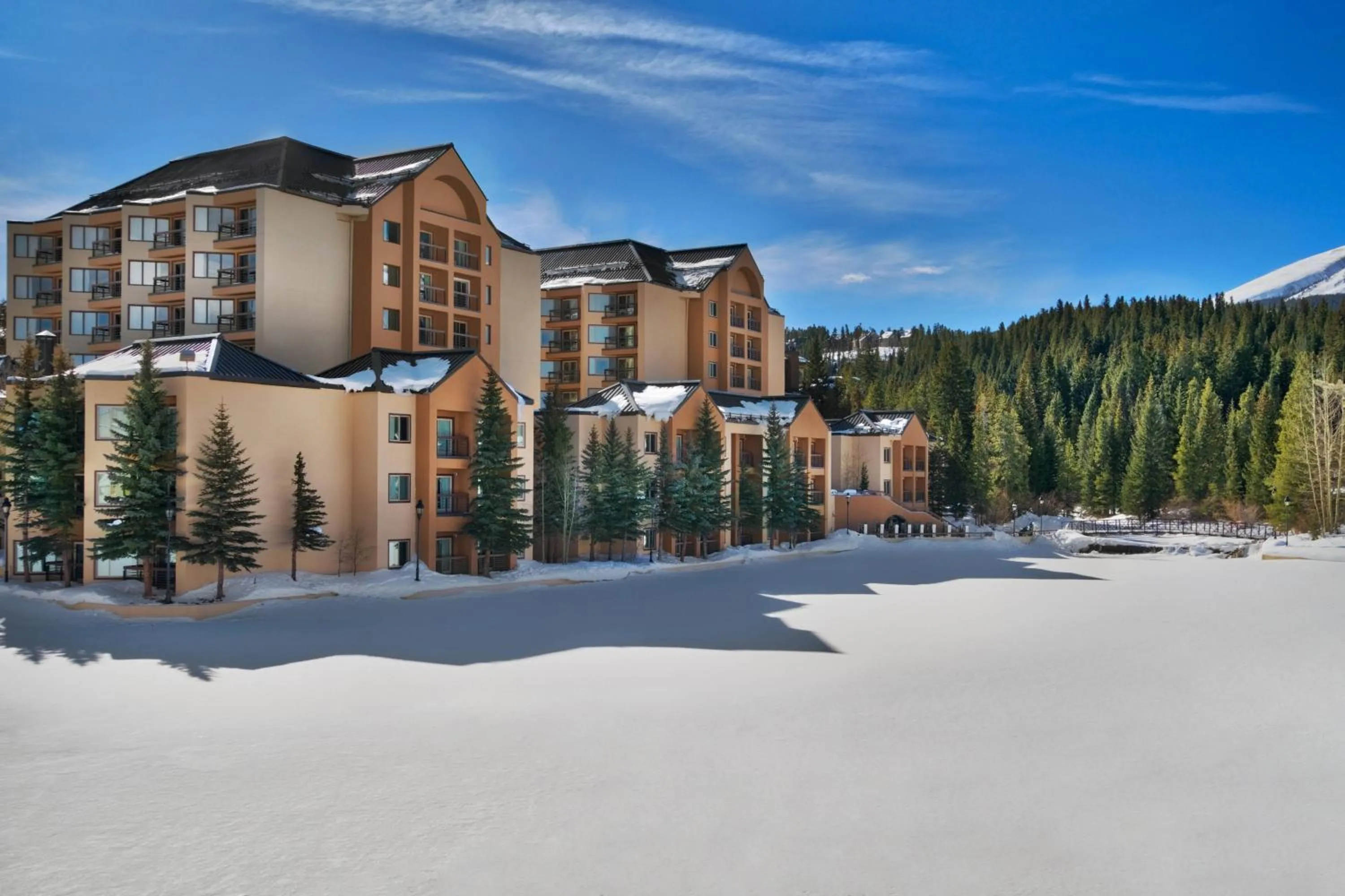 Property building in Marriott's Mountain Valley Lodge at Breckenridge