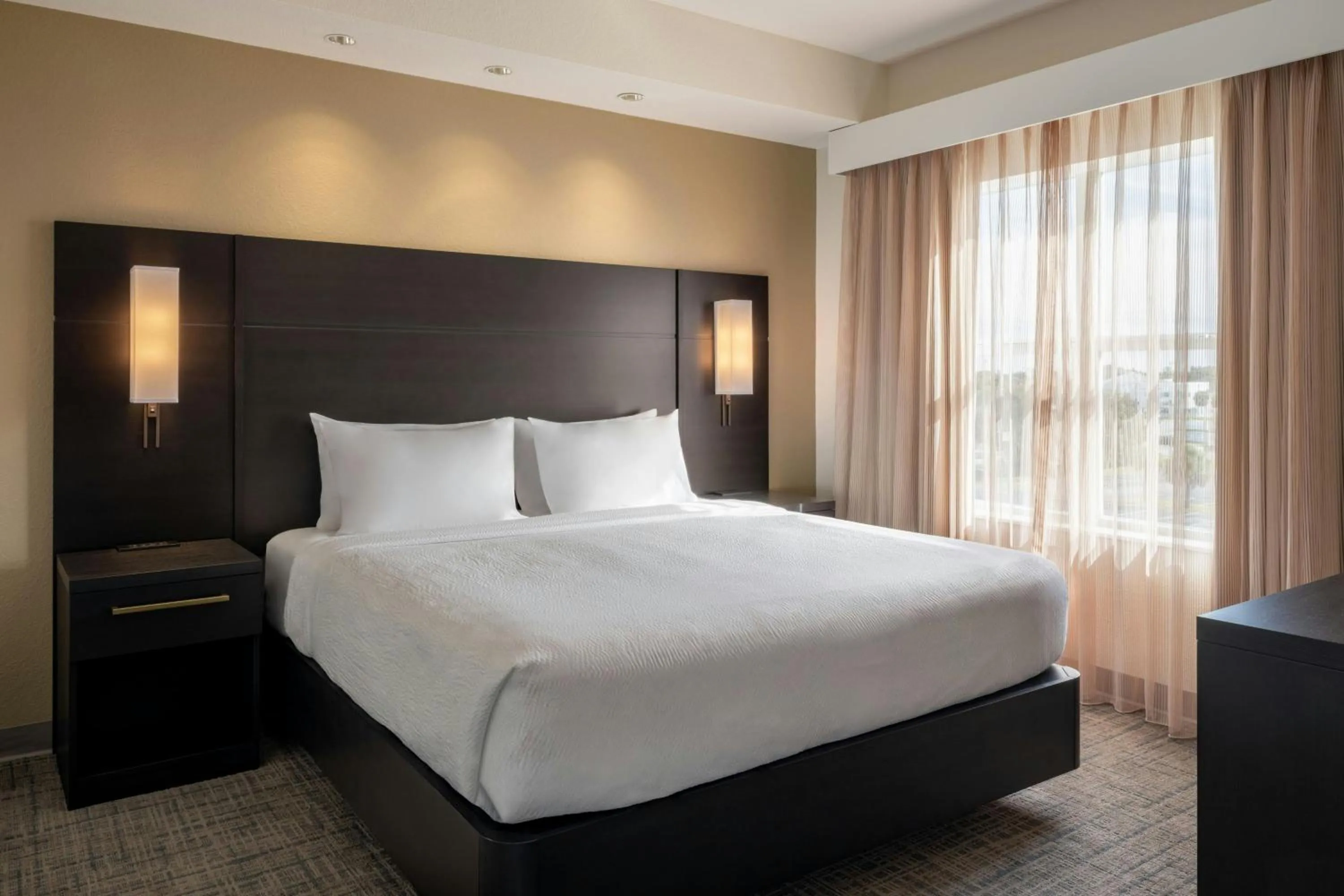 Photo of the whole room, Bed in Residence Inn Melbourne