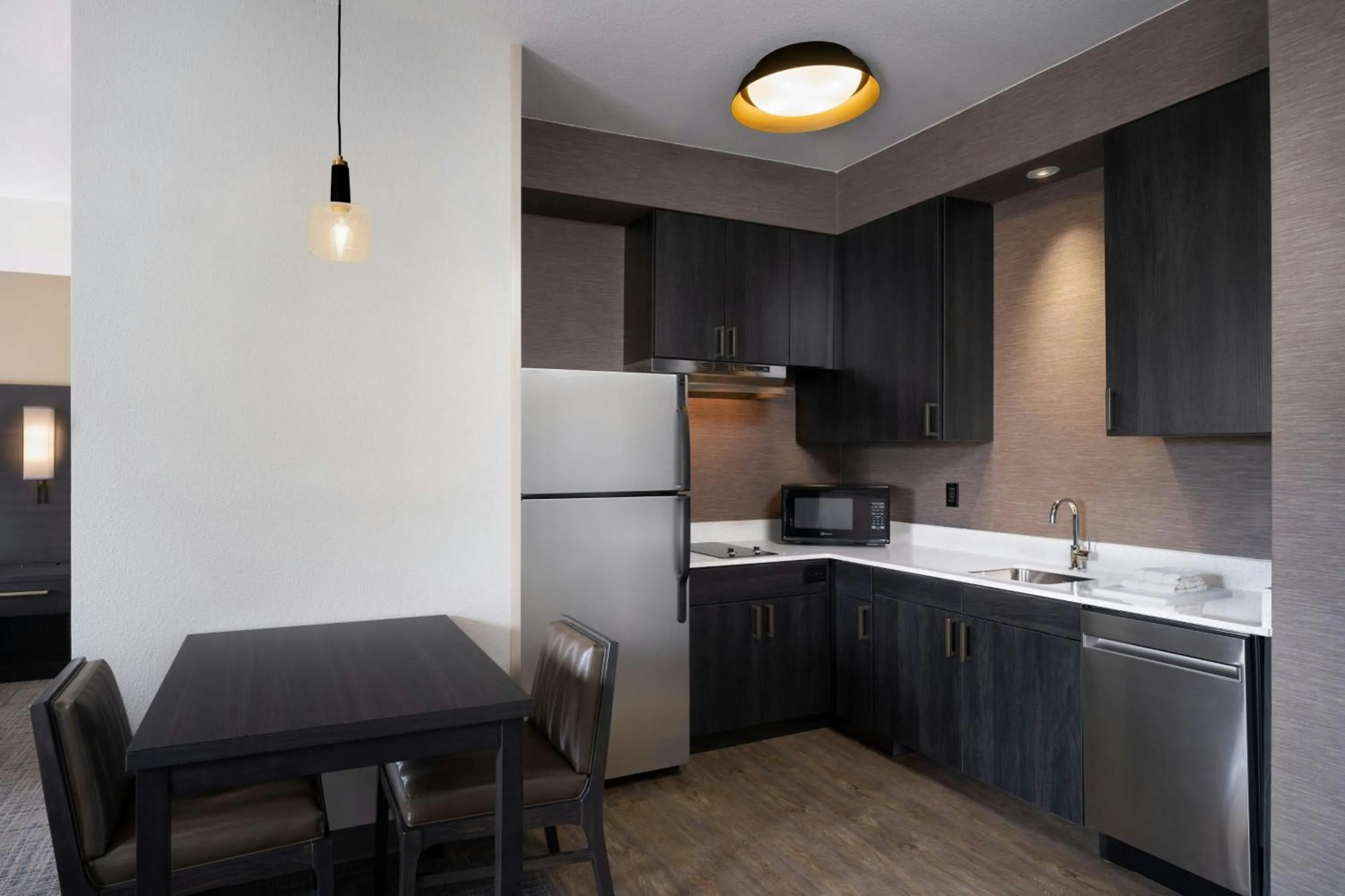 Kitchen or kitchenette in Residence Inn Melbourne