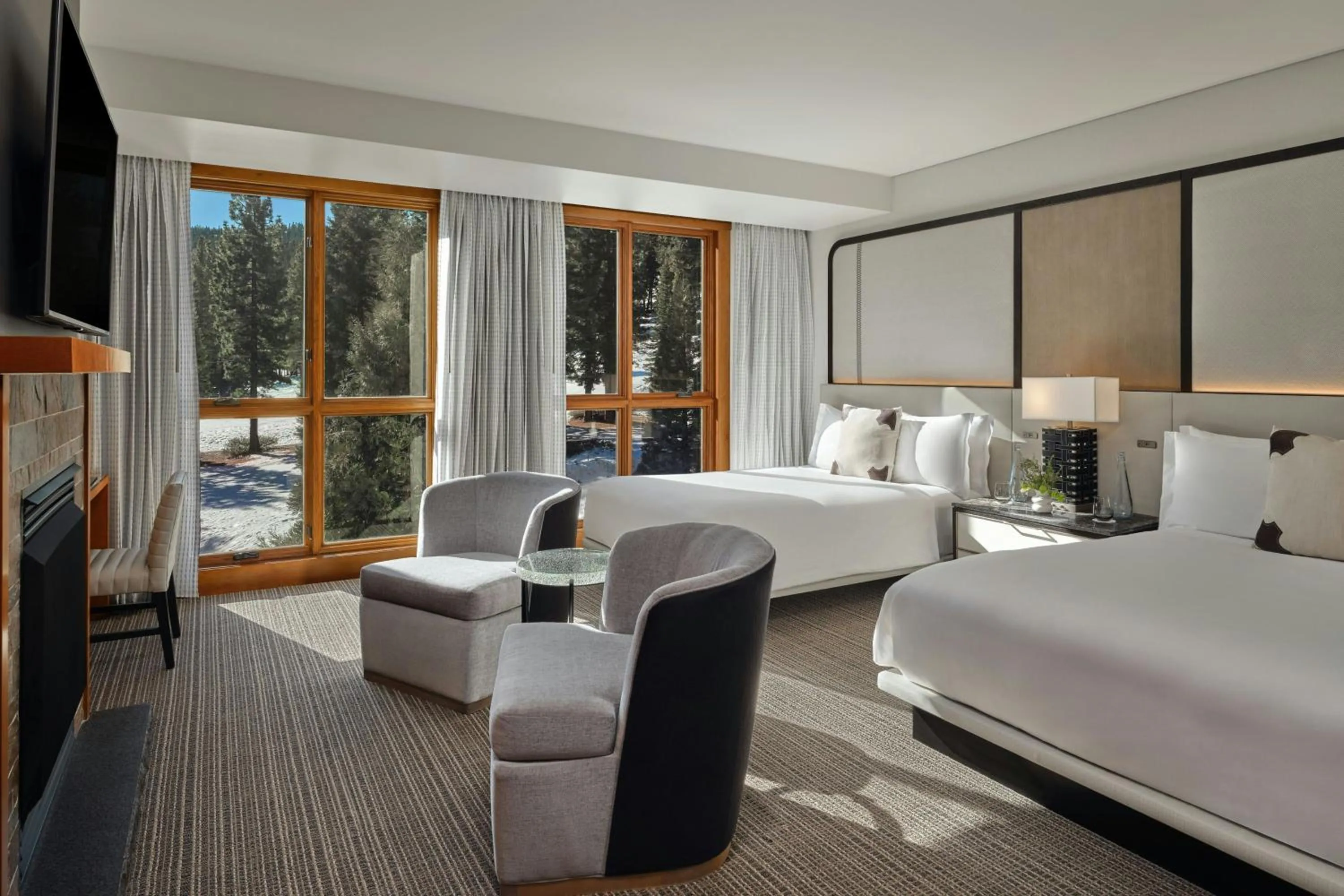 Photo of the whole room, Bed in The Ritz-Carlton, Lake Tahoe