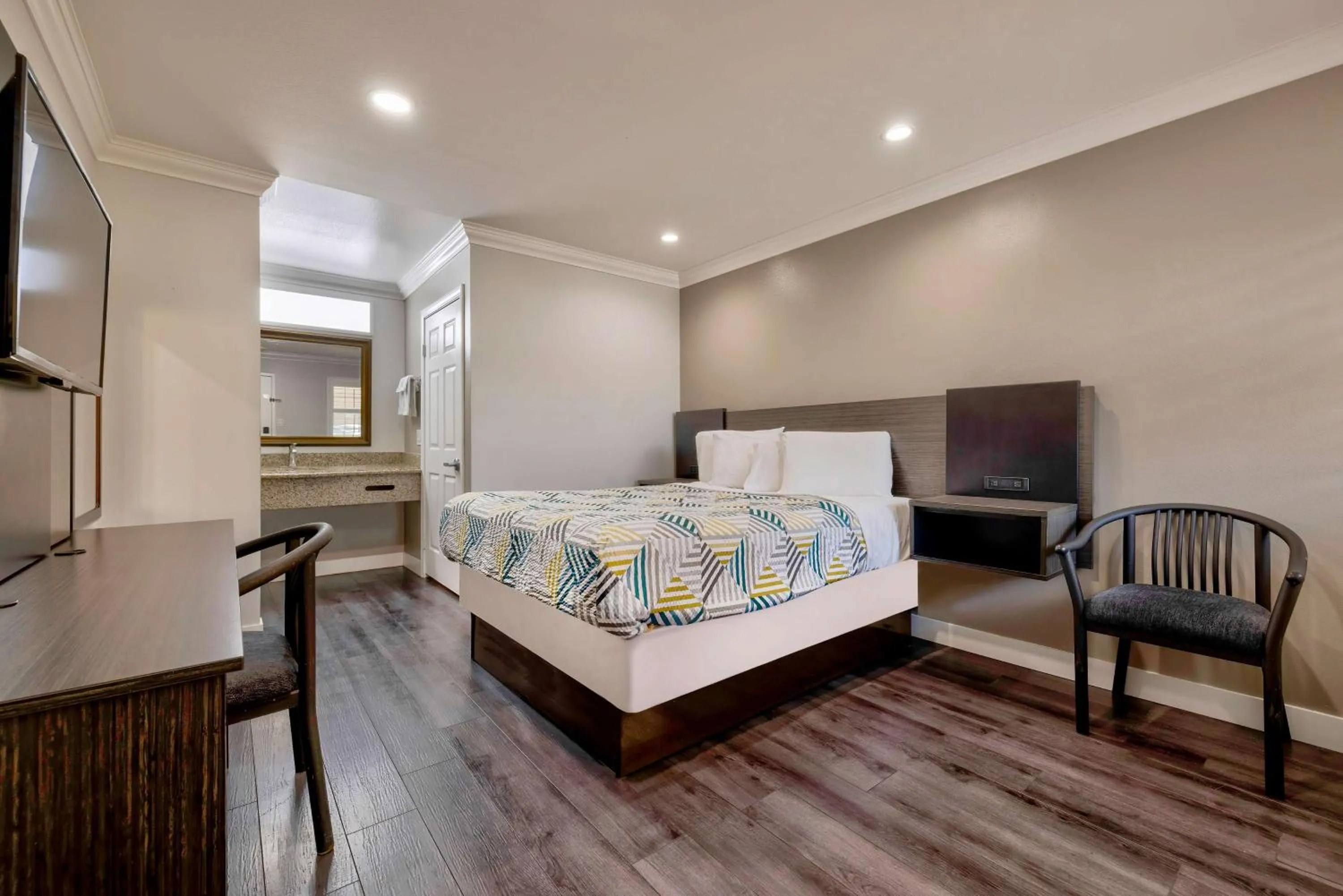 Bedroom, Bed in Motel 6 South Gate CA