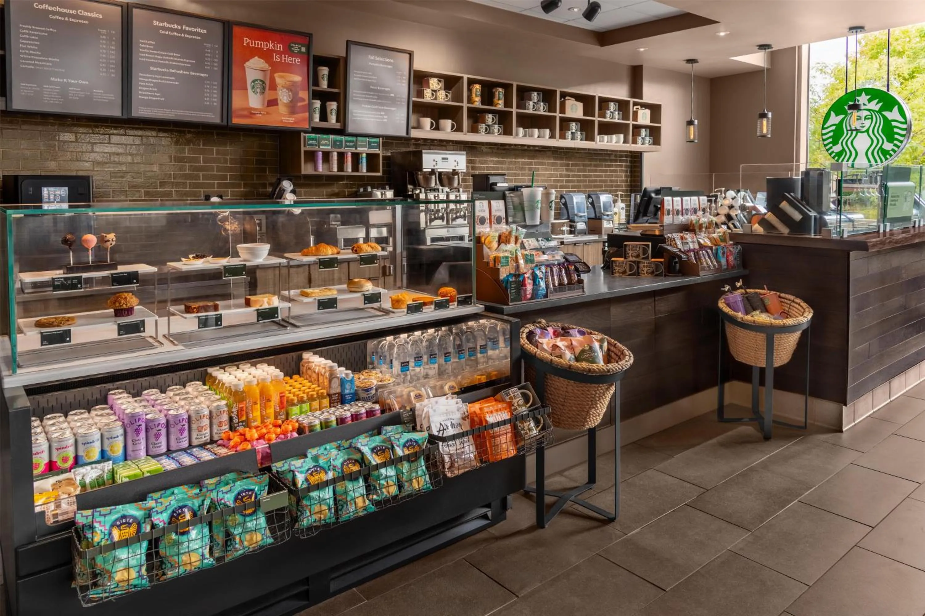 Restaurant/places to eat in DoubleTree by Hilton Hotel South Bend