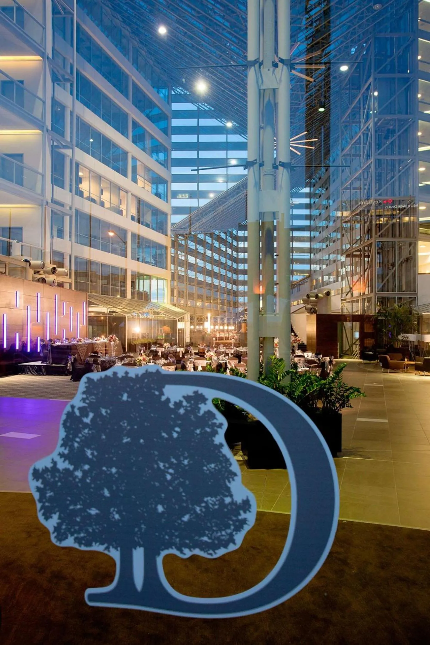 Lobby or reception in DoubleTree by Hilton Hotel South Bend