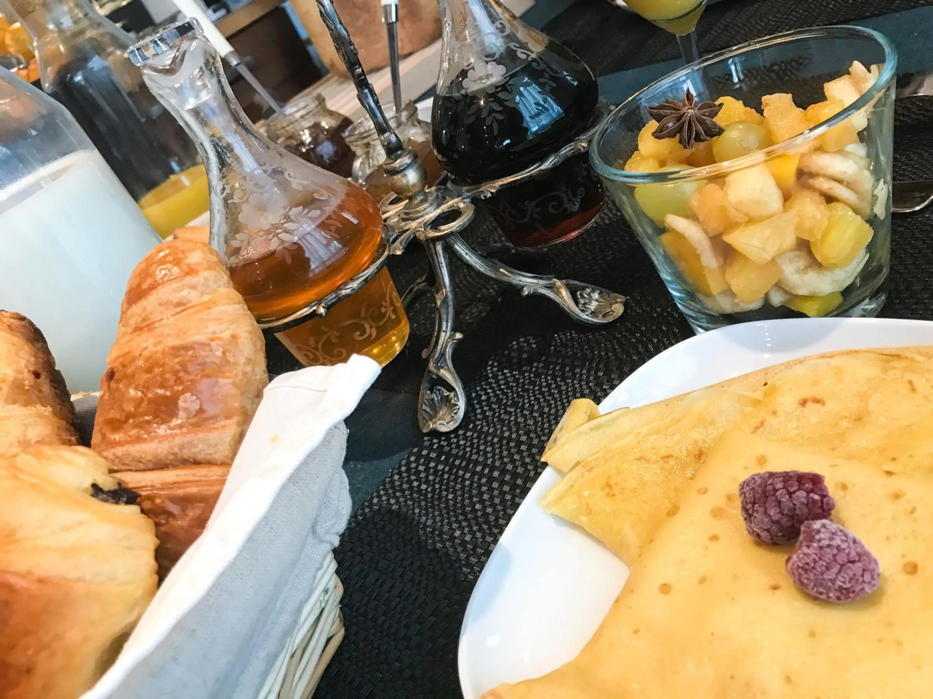 Food and drinks in Bed and Breakfast Shandita