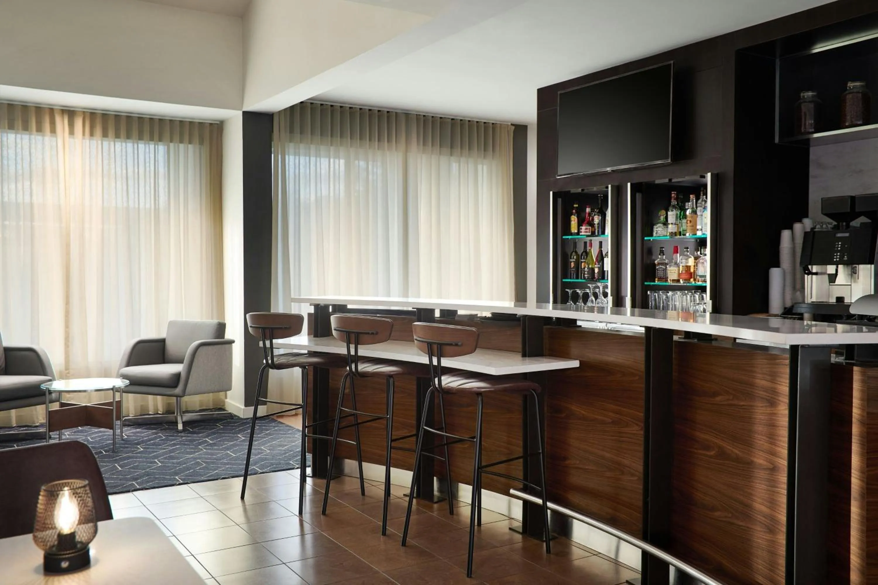 Restaurant/places to eat in Courtyard St. Louis Creve Coeur