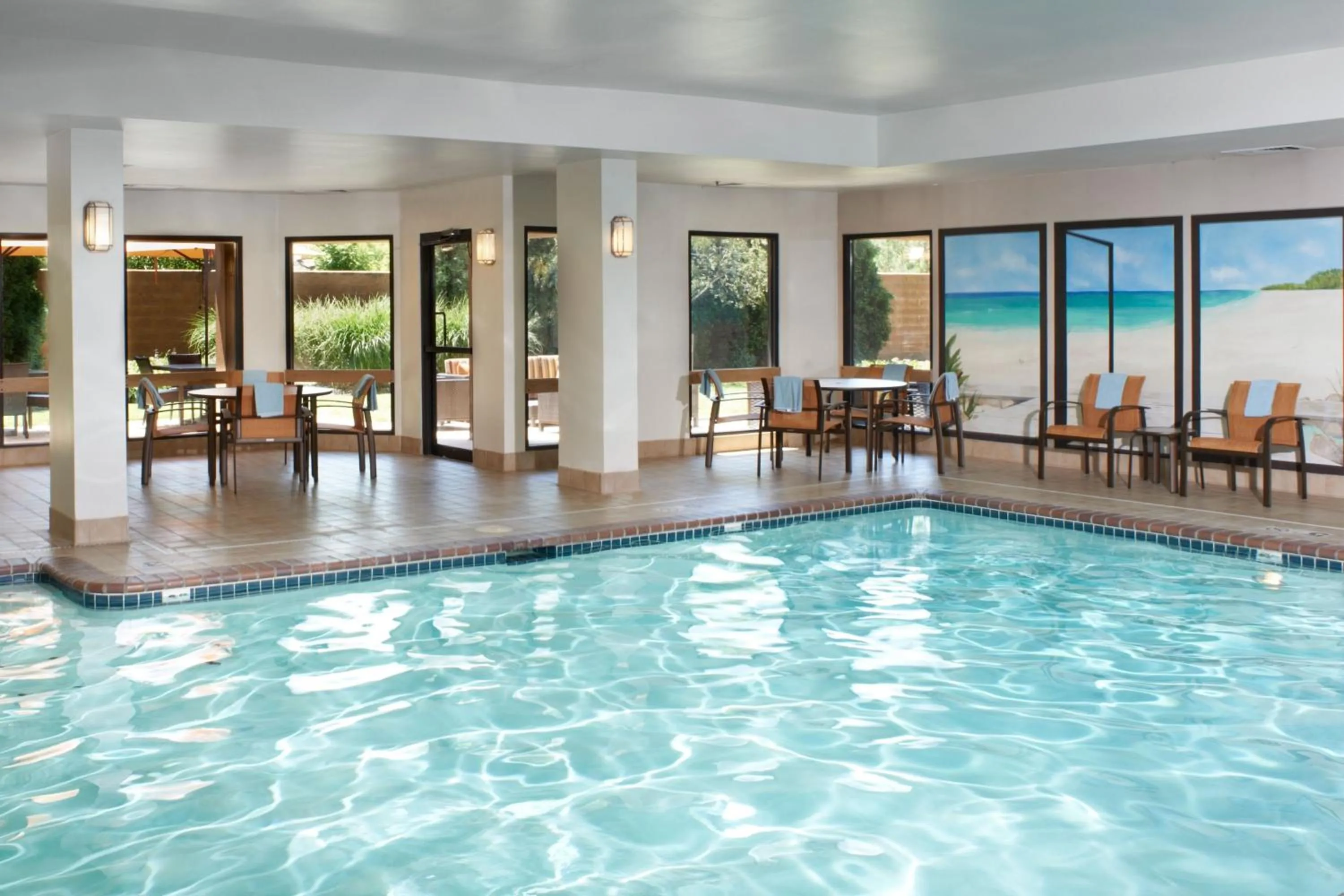 Swimming pool in Courtyard Toledo Rossford/Perrysburg