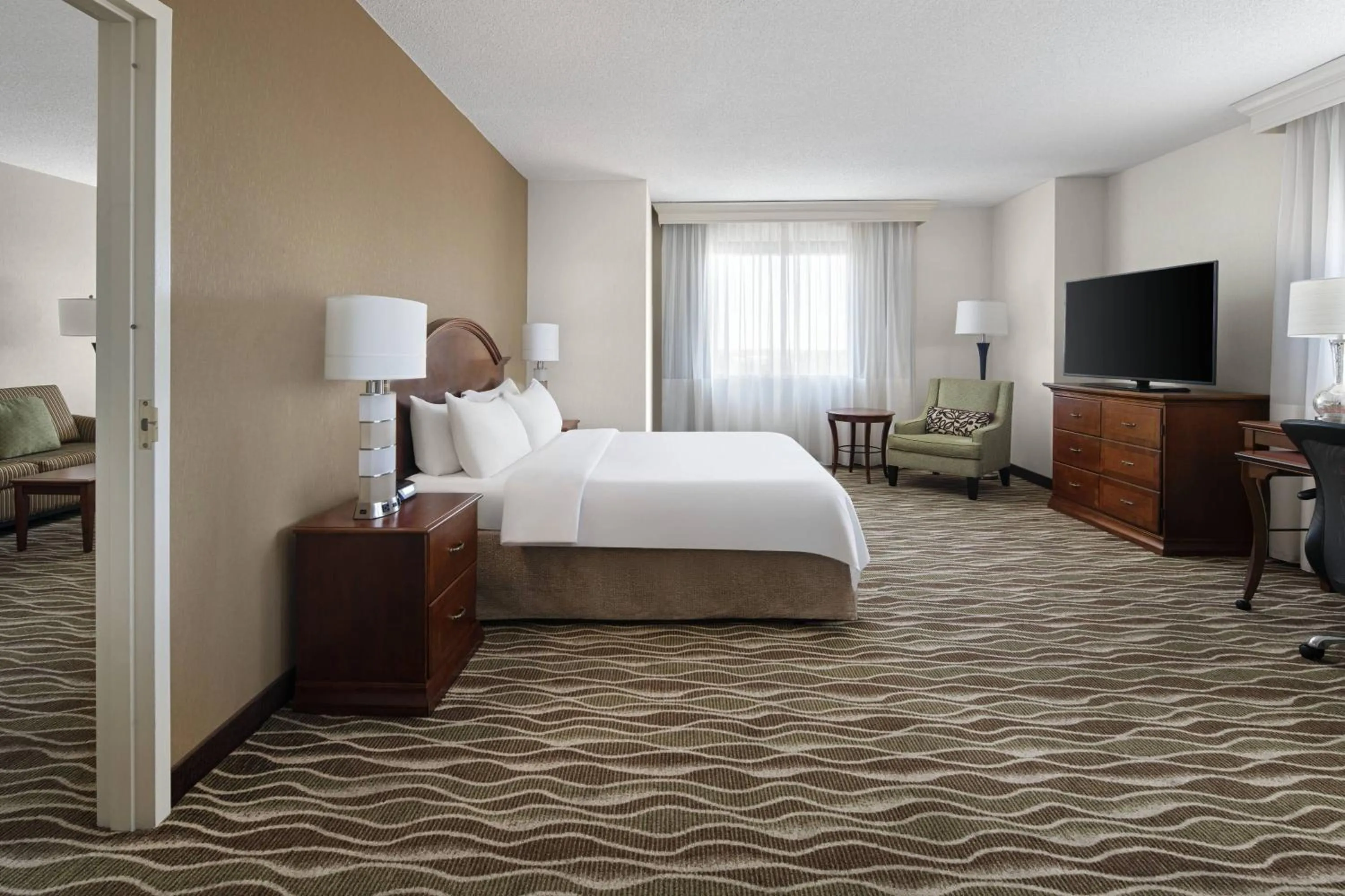 Bedroom, Bed in Spartanburg Marriott