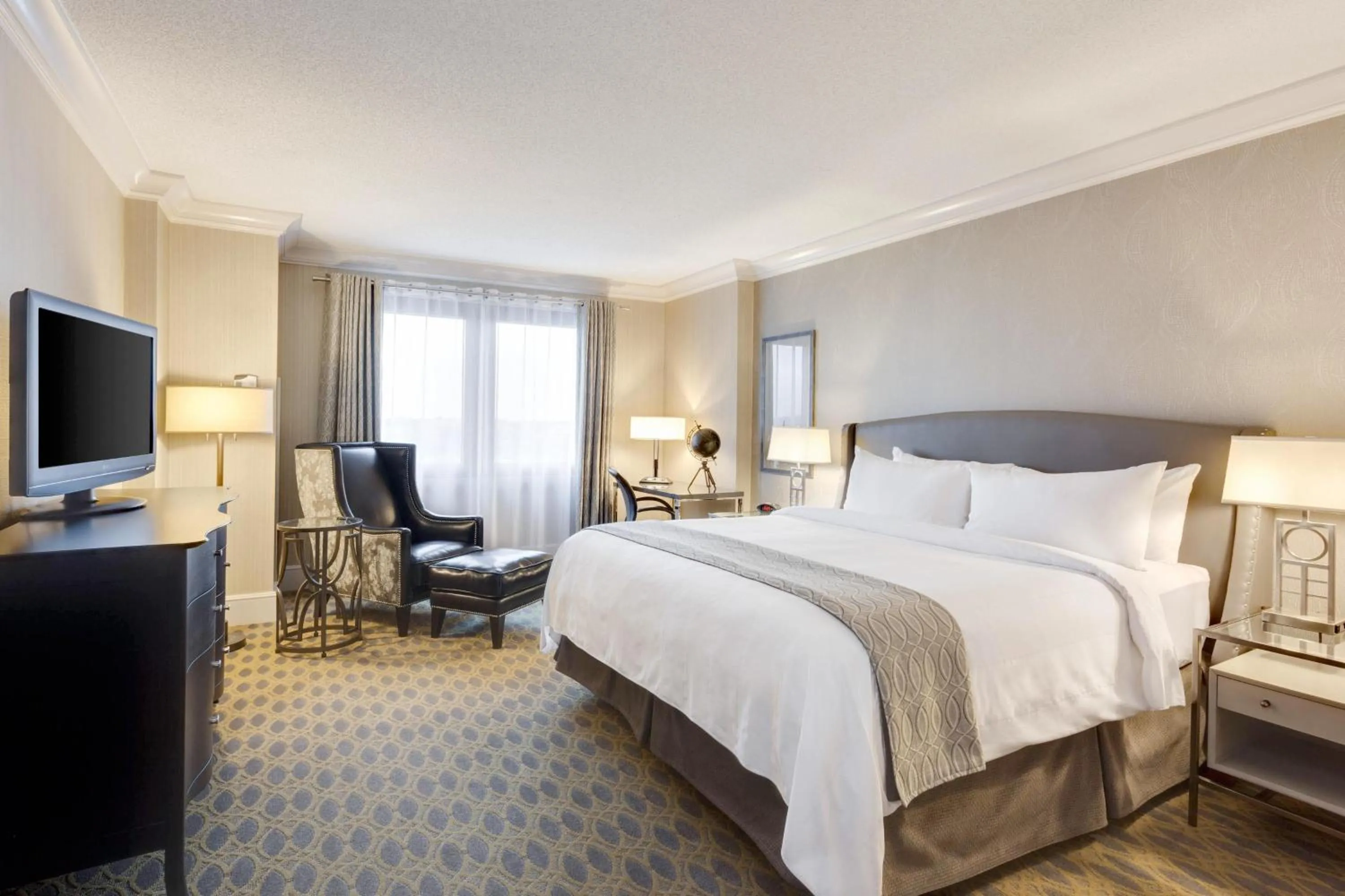 Bedroom, Bed in Spartanburg Marriott