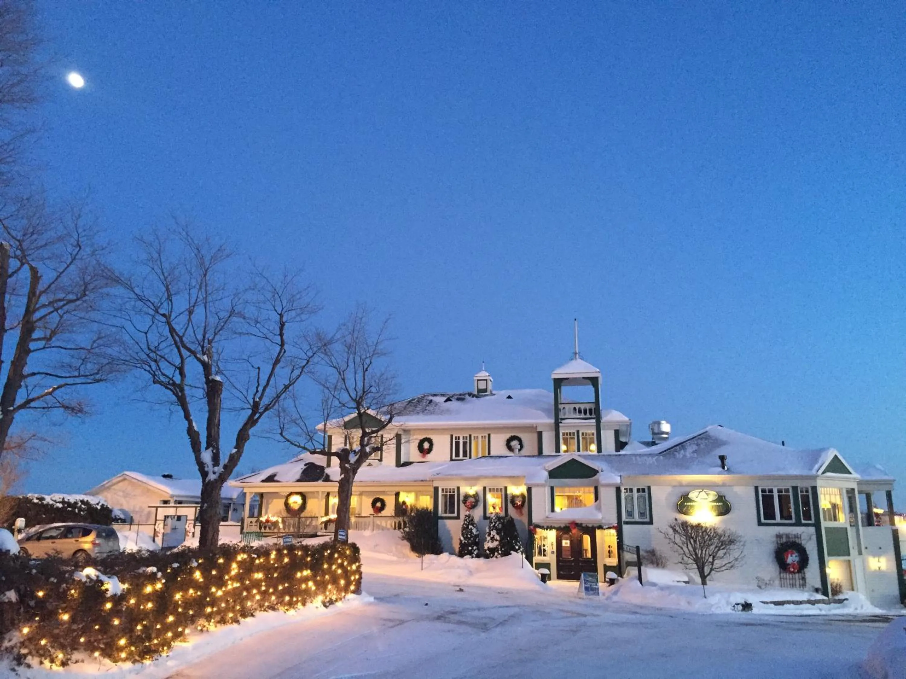 Facade/entrance in Goéliche hotel et appartement