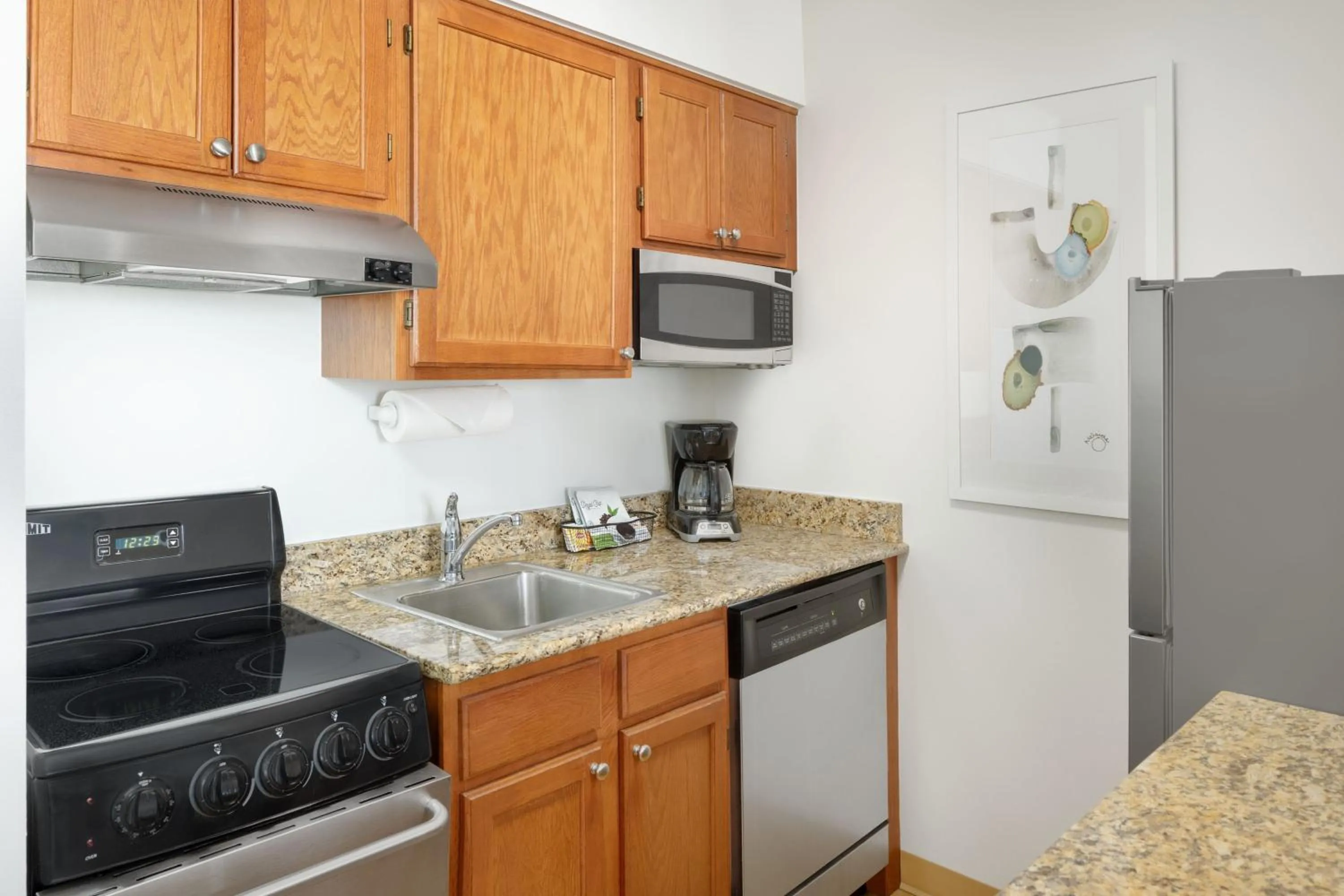 Kitchen or kitchenette in TownePlace Suites by Marriott Findlay