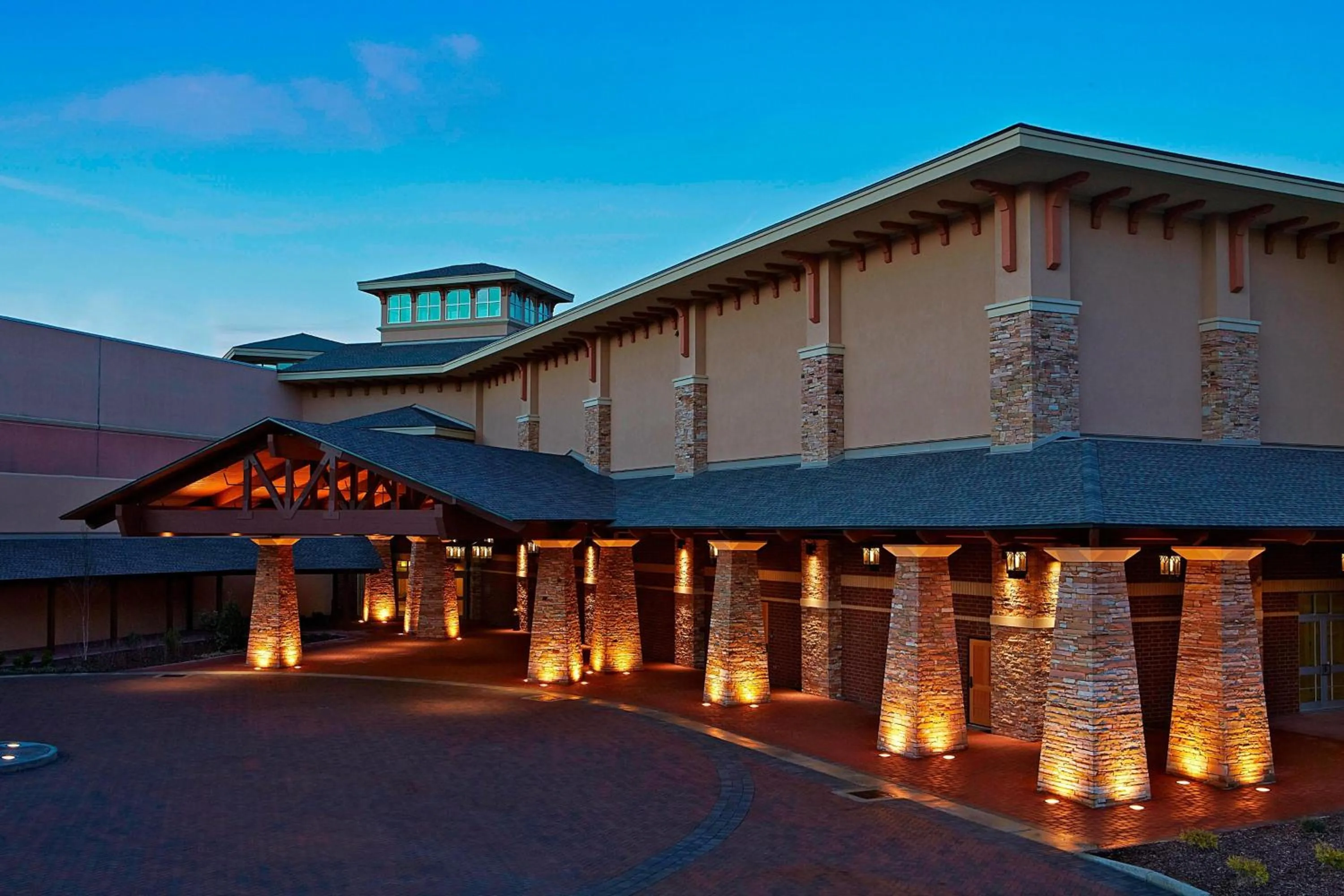 Property building in MeadowView Marriott Conference Resort and Convention Center