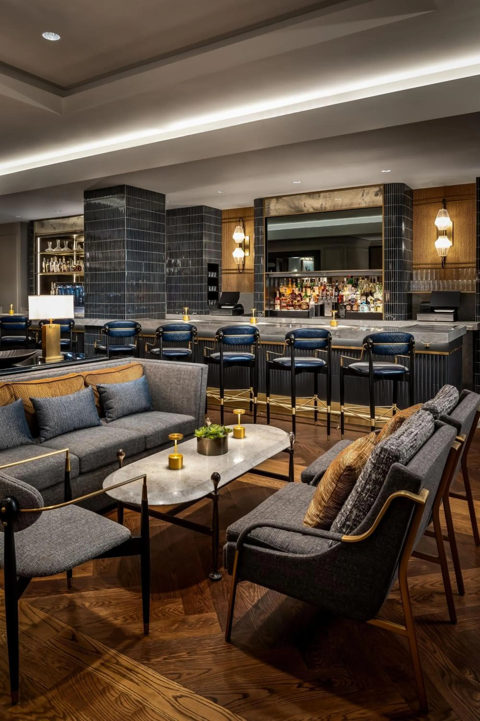 Lounge or bar in The Ritz-Carlton, Tysons Corner