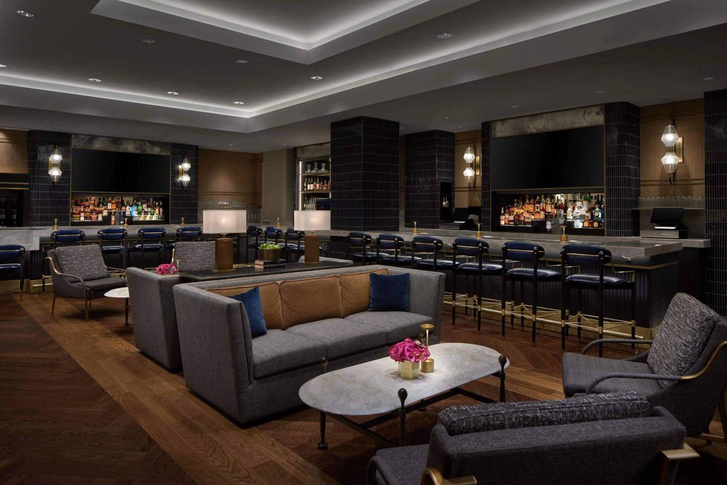 Lounge or bar in The Ritz-Carlton, Tysons Corner