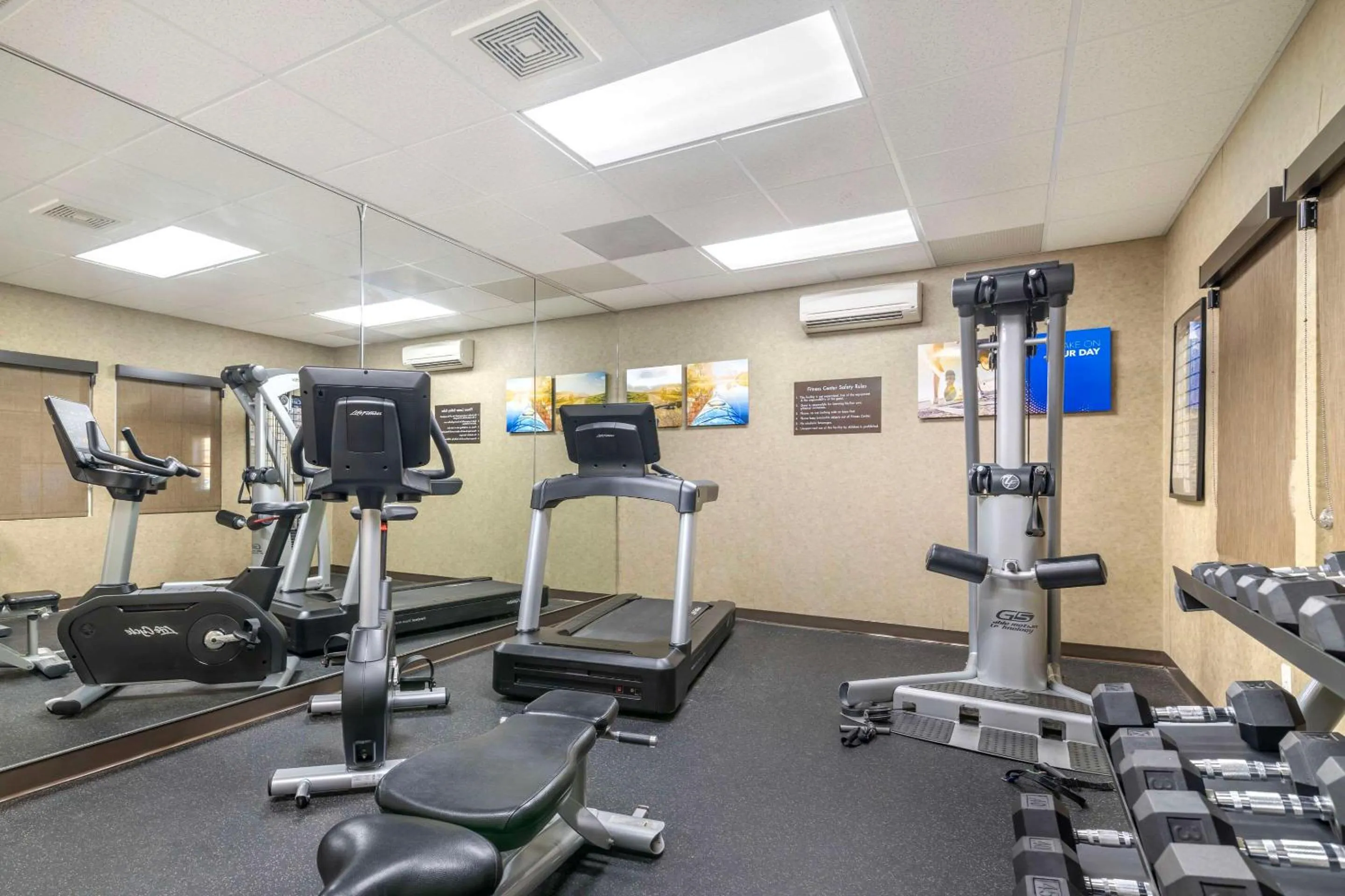 Fitness centre/facilities in Comfort Inn & Suites Dover-Portsmouth