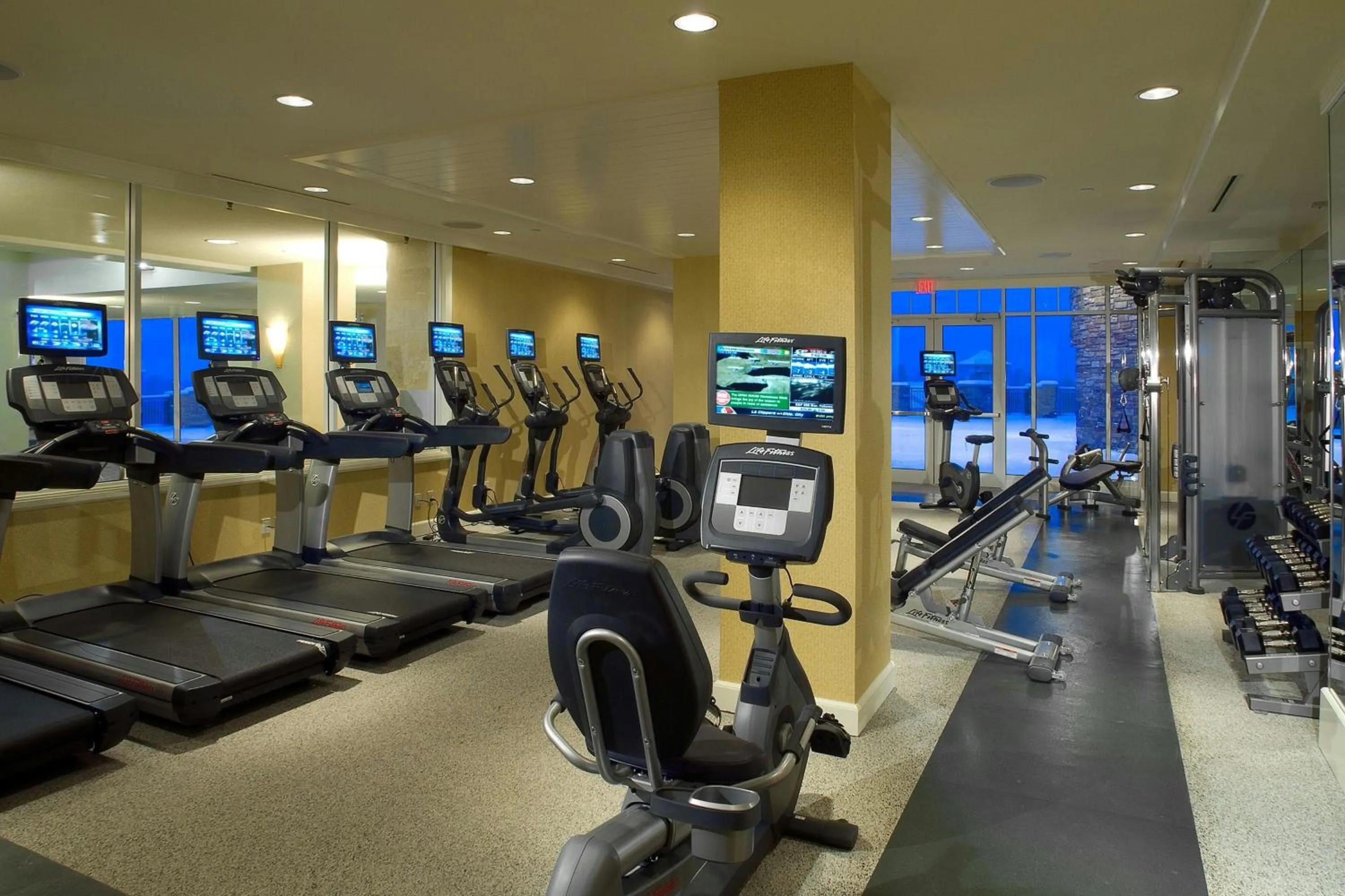 Fitness centre/facilities in JW Marriott The Rosseau Muskoka Resort & Spa
