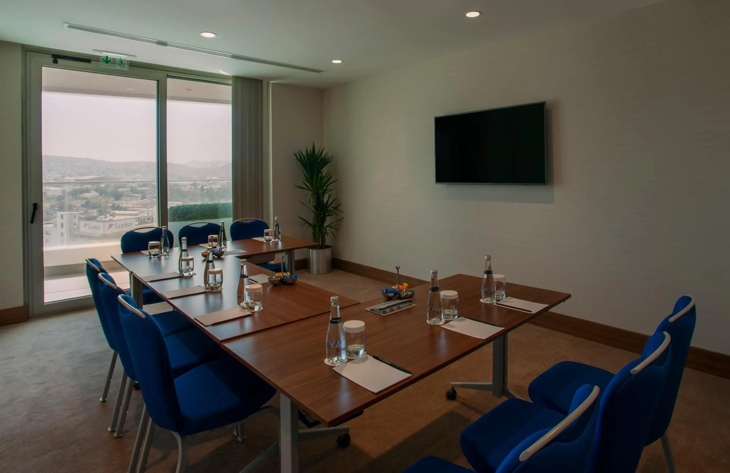 Meeting/conference room in Four Points by Sheraton Izmir