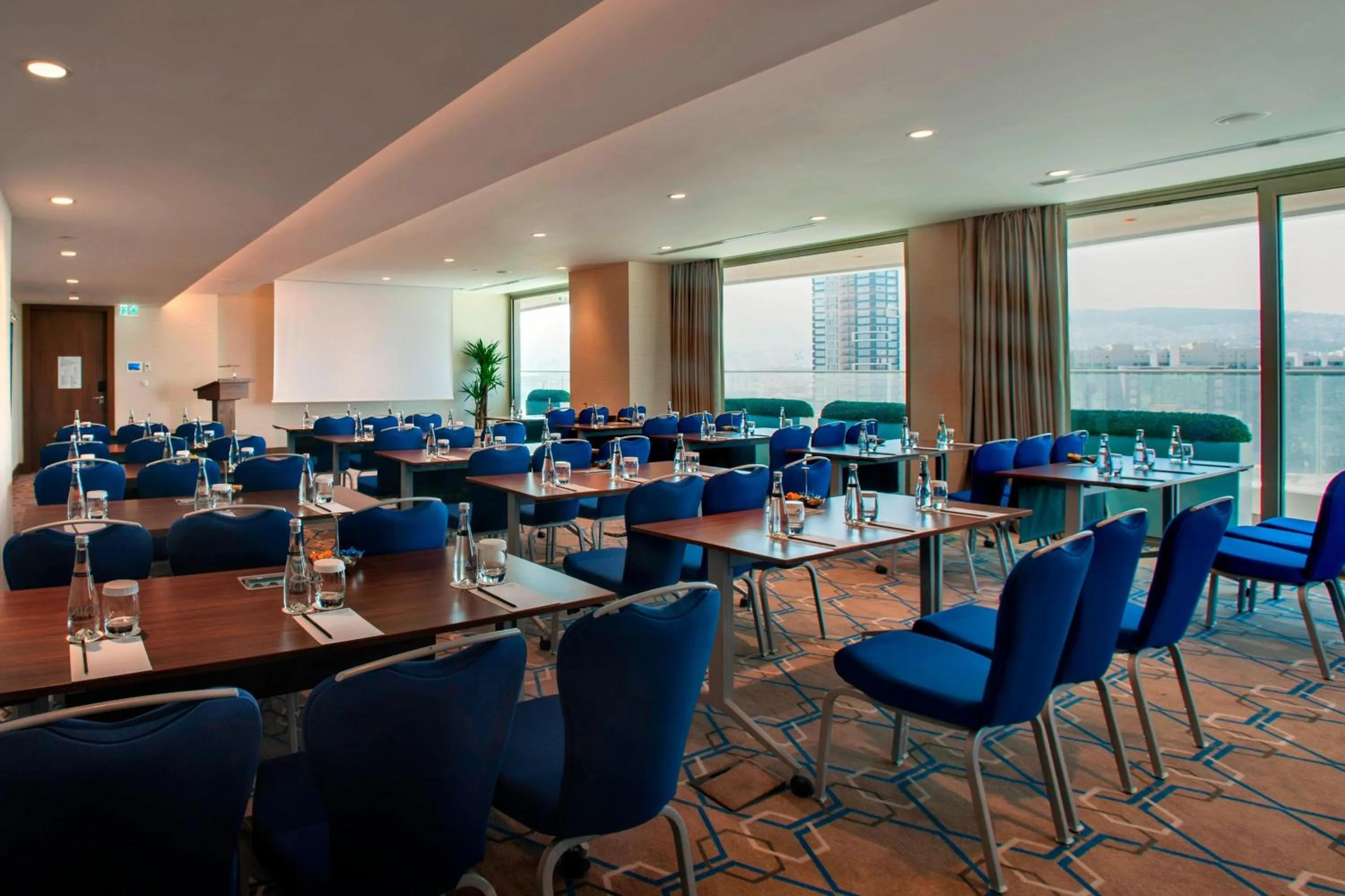 Meeting/conference room in Four Points by Sheraton Izmir