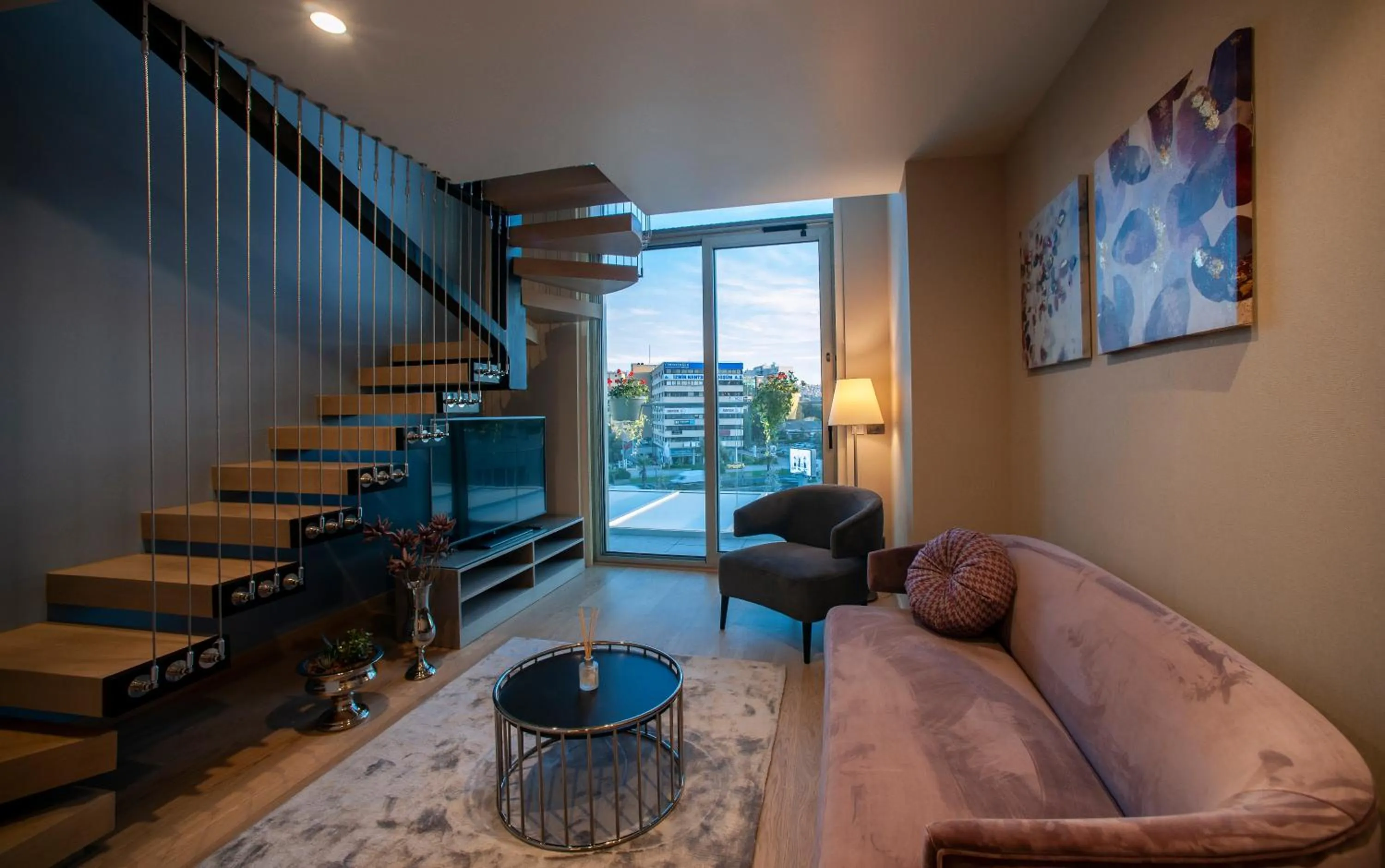 Living room in Four Points by Sheraton Izmir