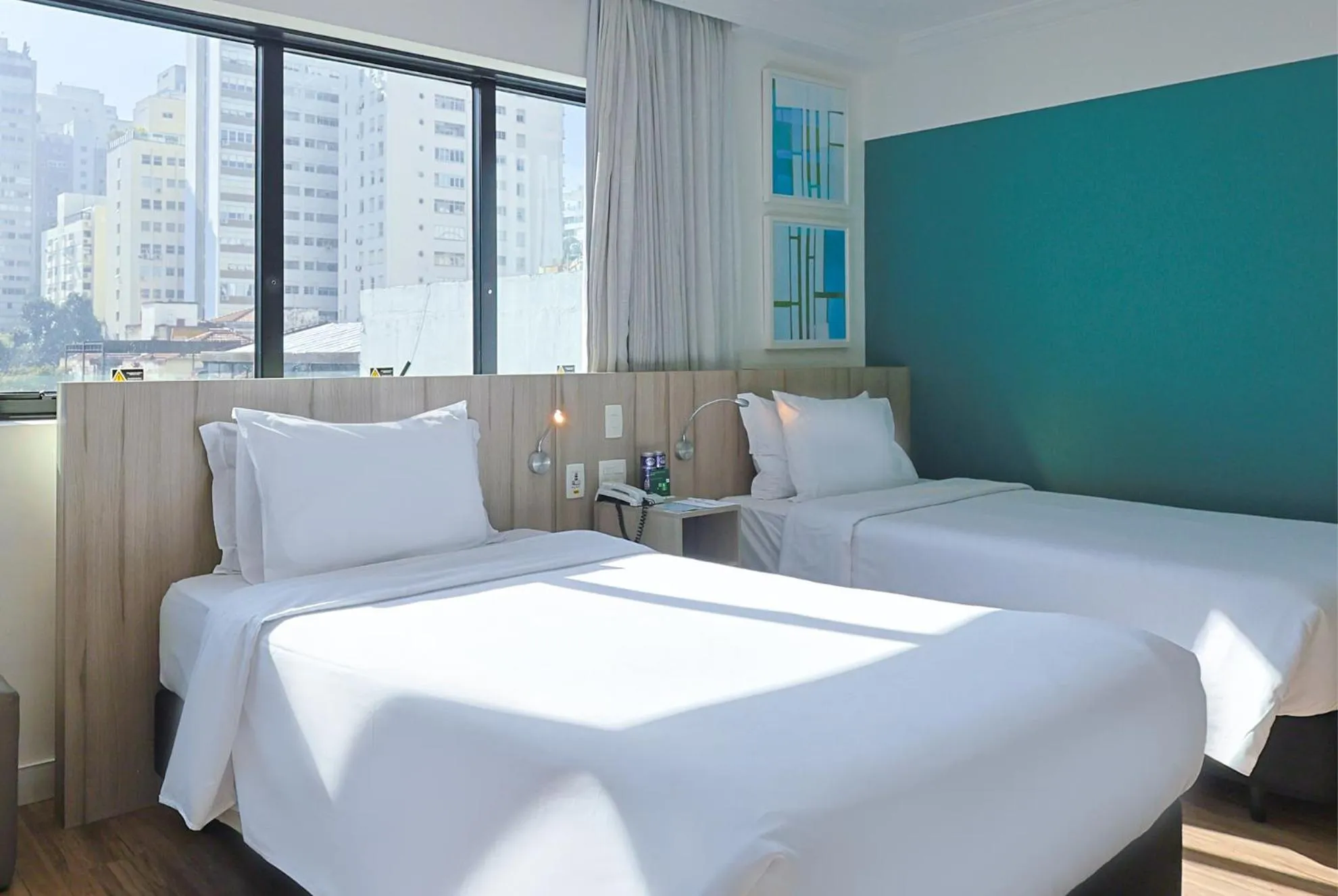 Bedroom, Bed in Radisson Oscar Freire