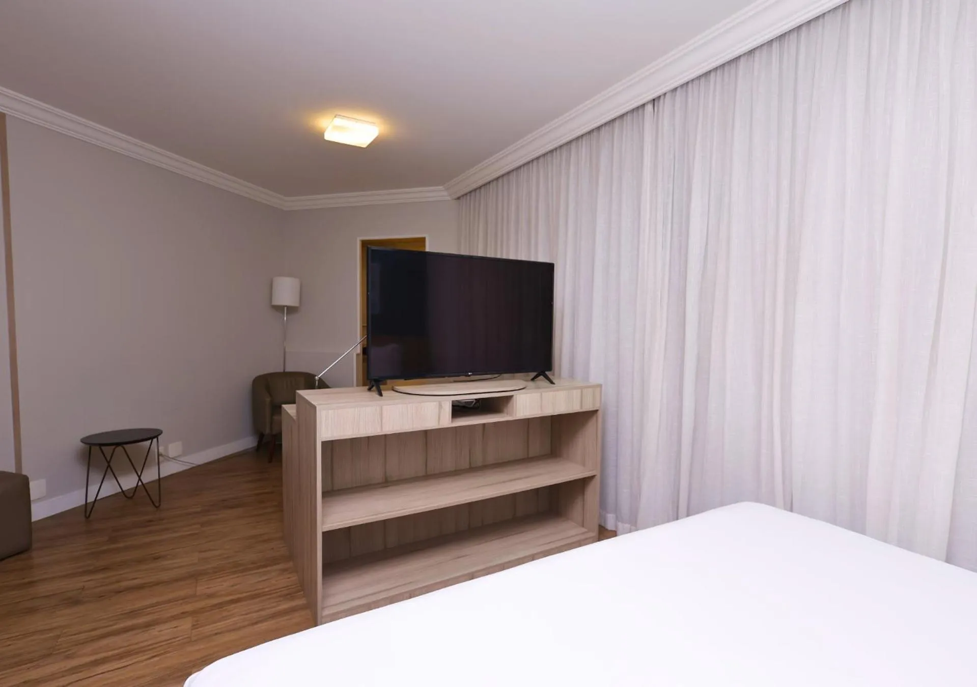 Bed in Radisson Oscar Freire