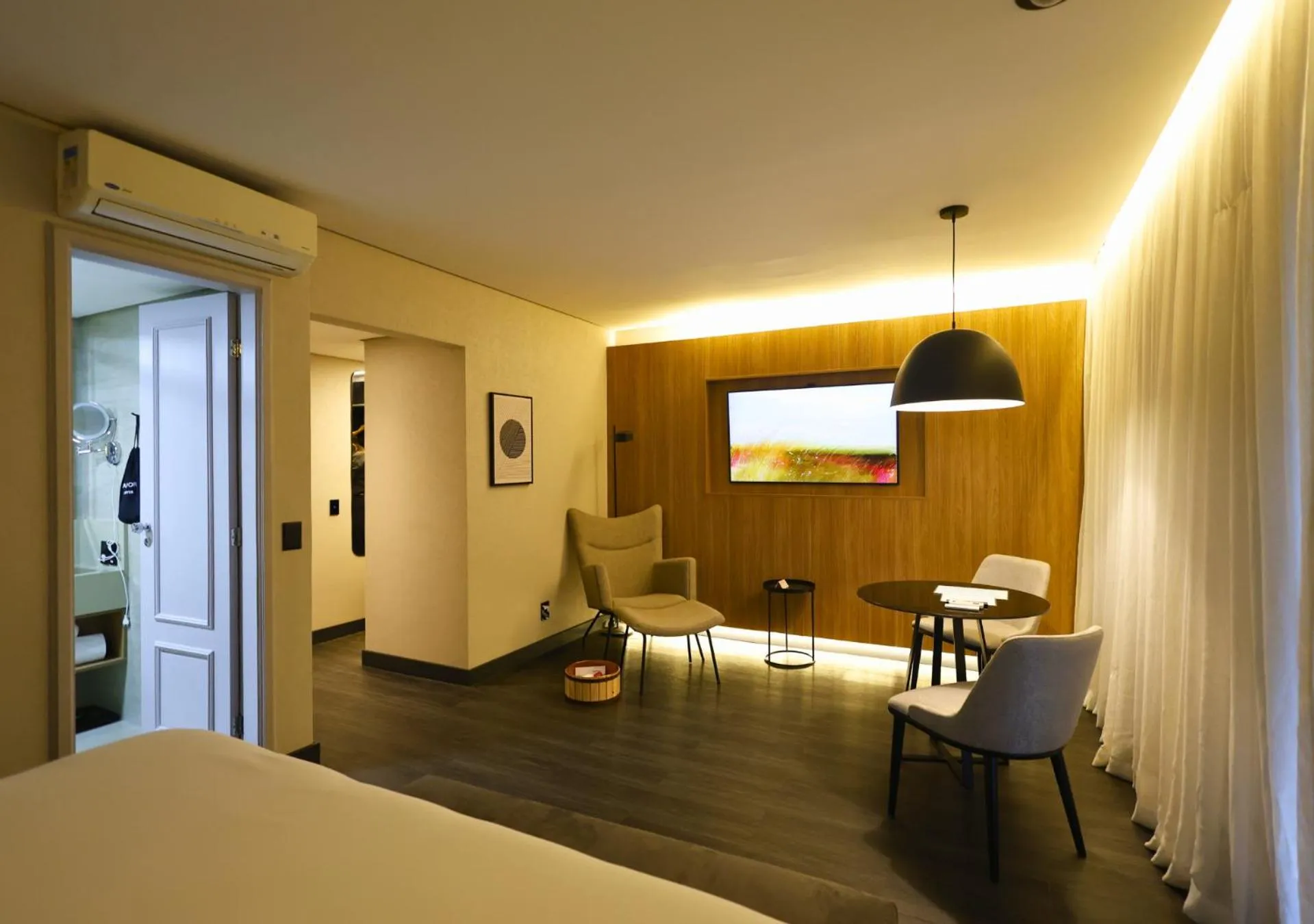 Bed in Radisson Oscar Freire