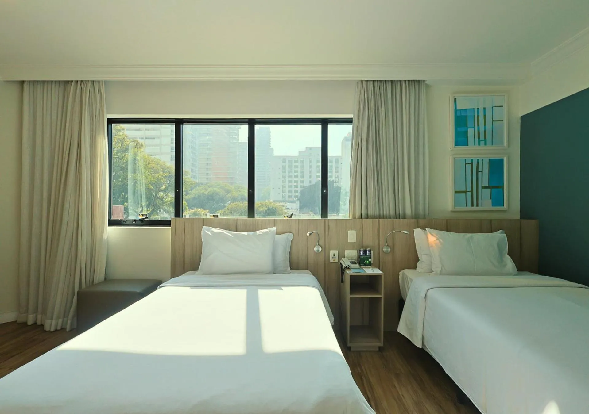 Bed in Radisson Oscar Freire