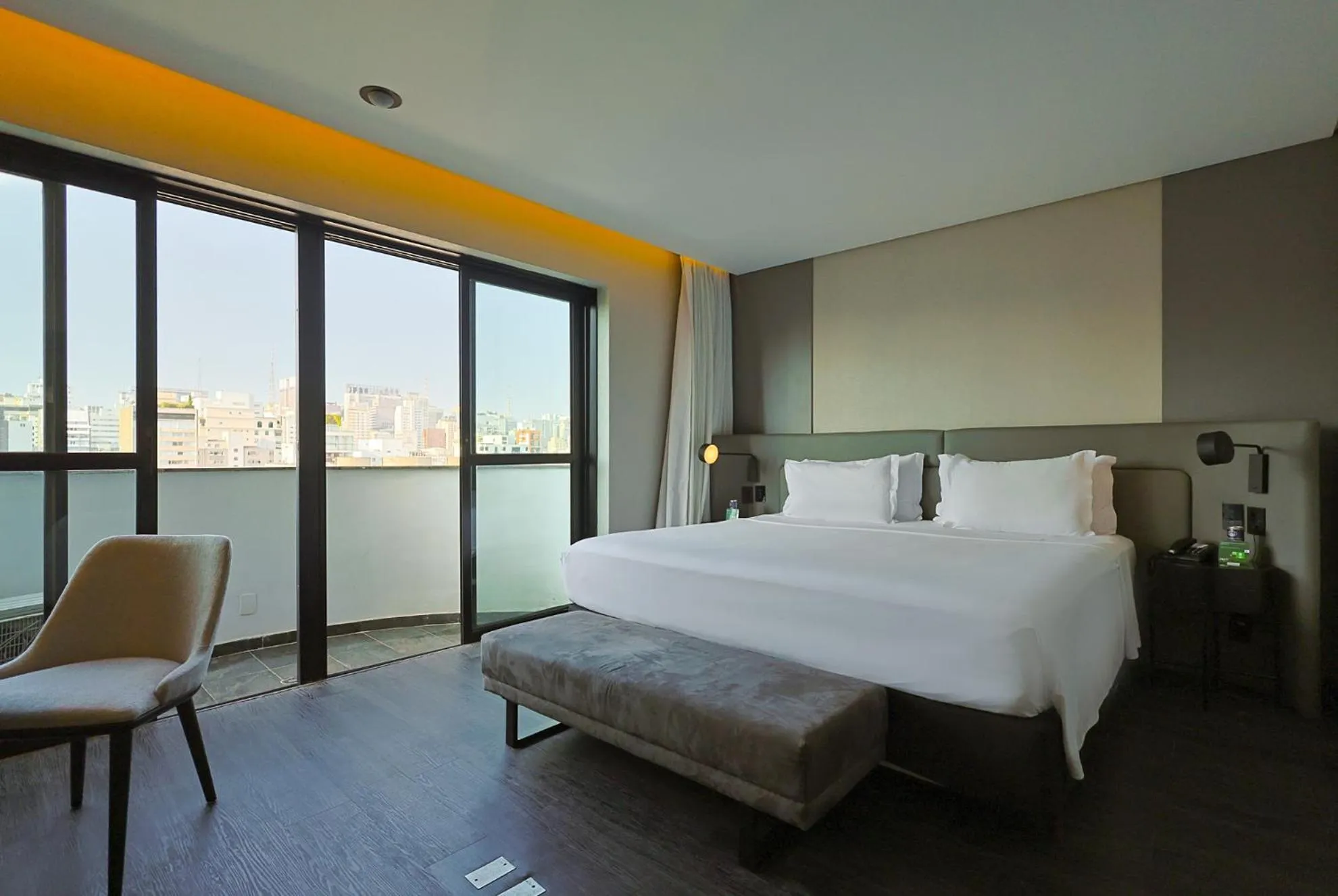 Bedroom, Bed in Radisson Oscar Freire