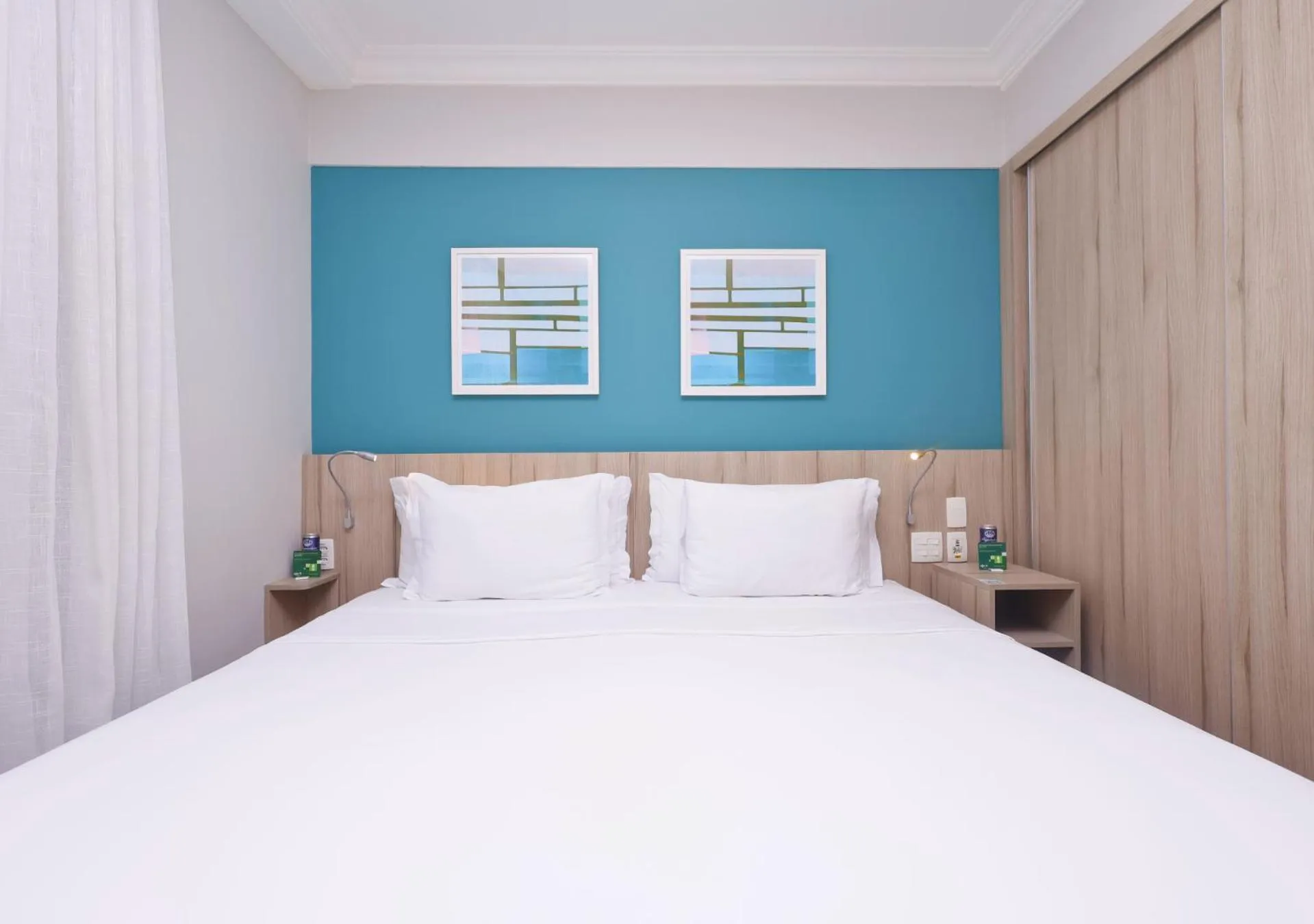 Bed in Radisson Oscar Freire