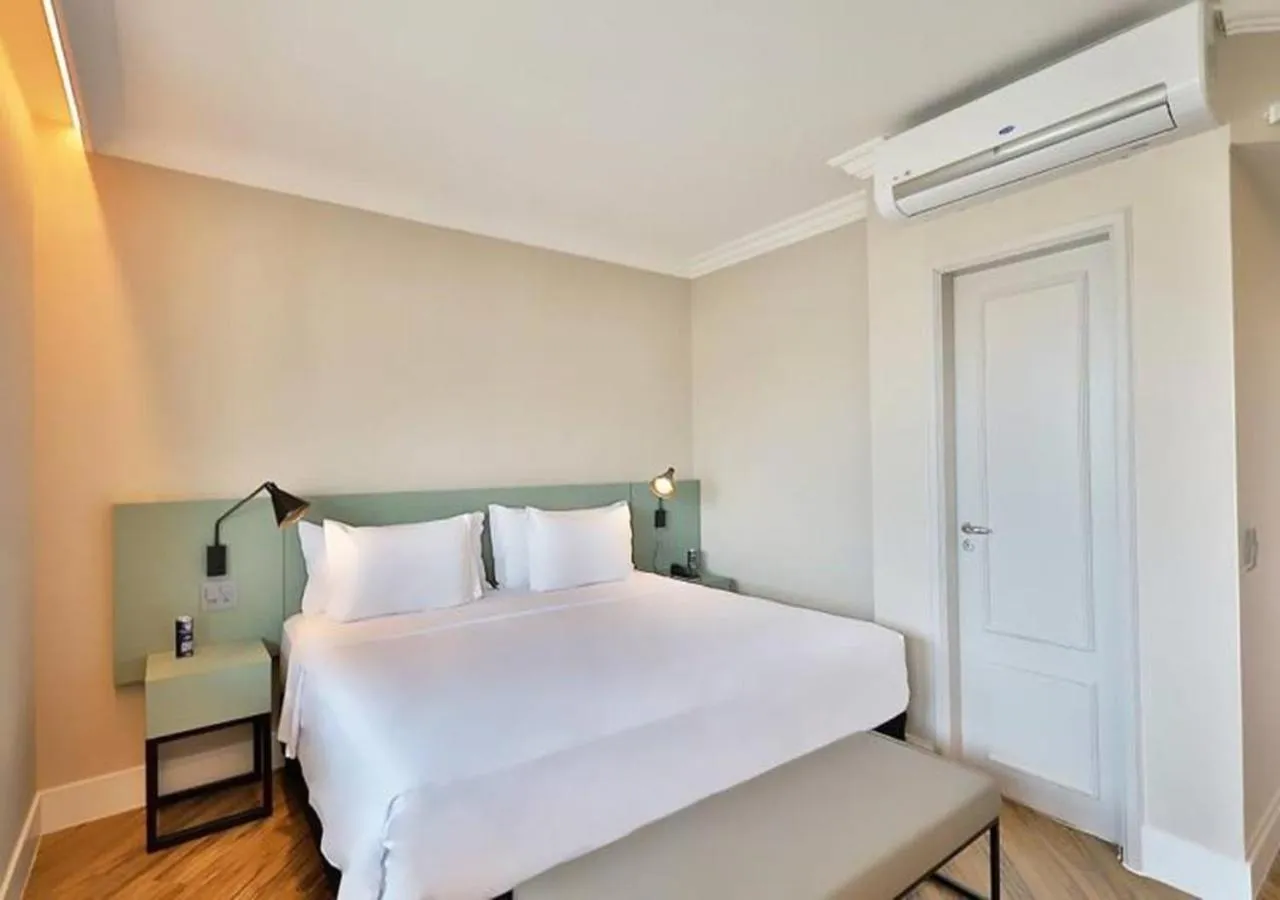 Bedroom, Bed in Radisson Oscar Freire