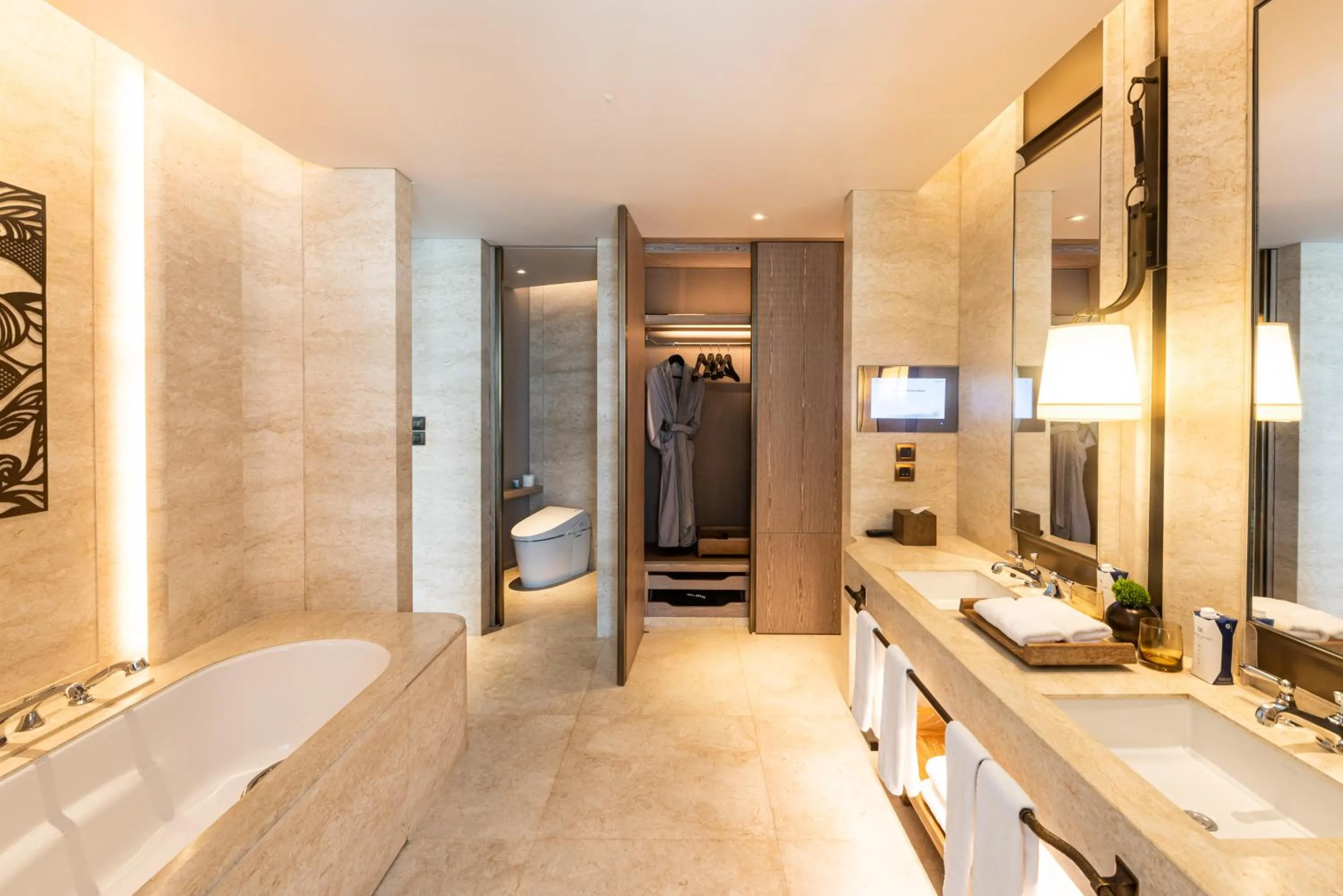 Bathroom in Waldorf Astoria Bangkok