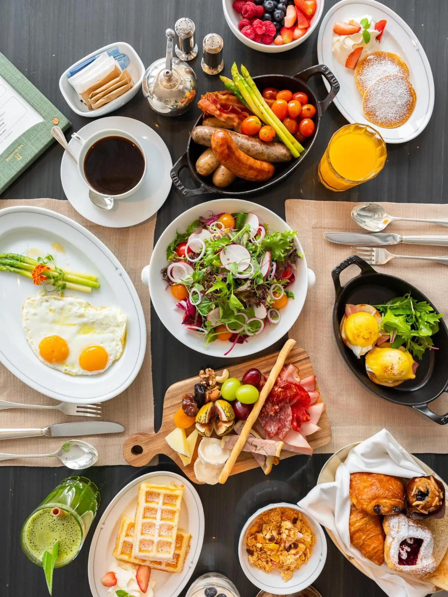 Breakfast in Waldorf Astoria Bangkok