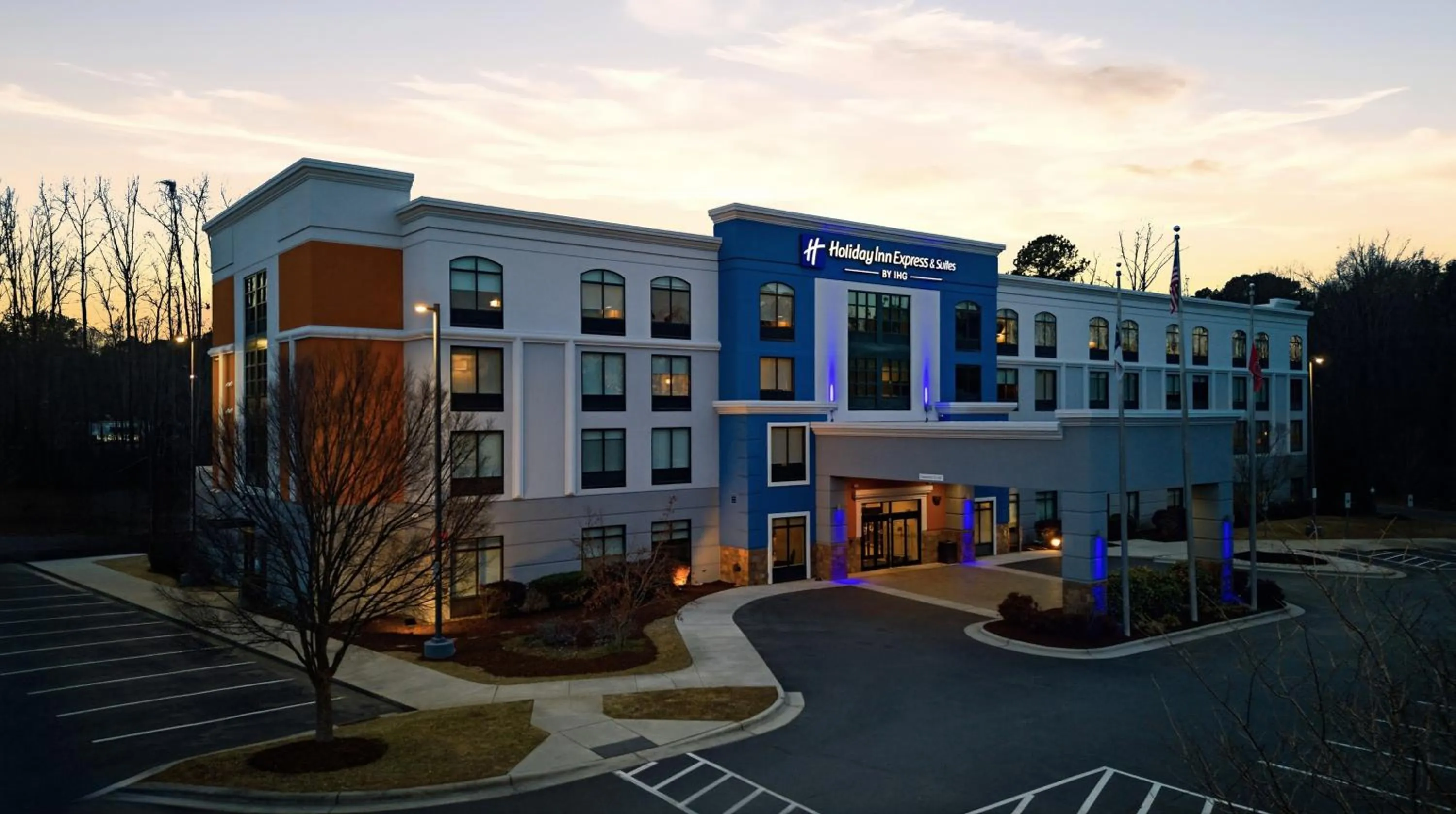 Property building in Holiday Inn Express & Suites Raleigh West - Lenovo Center by IHG