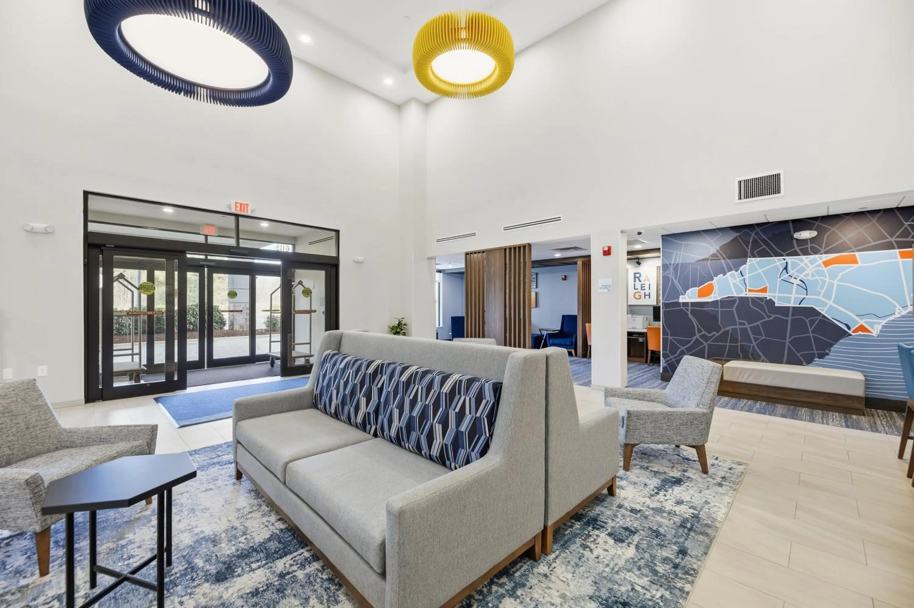 Property building in Holiday Inn Express & Suites Raleigh West - Lenovo Center by IHG