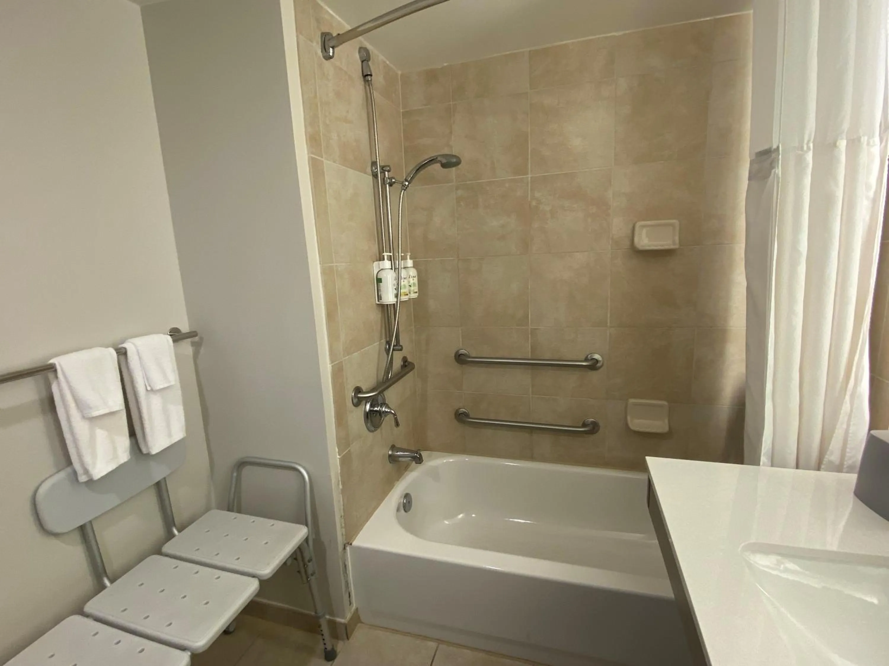 Shower in Wingate by Wyndham State Arena Raleigh/Cary Hotel