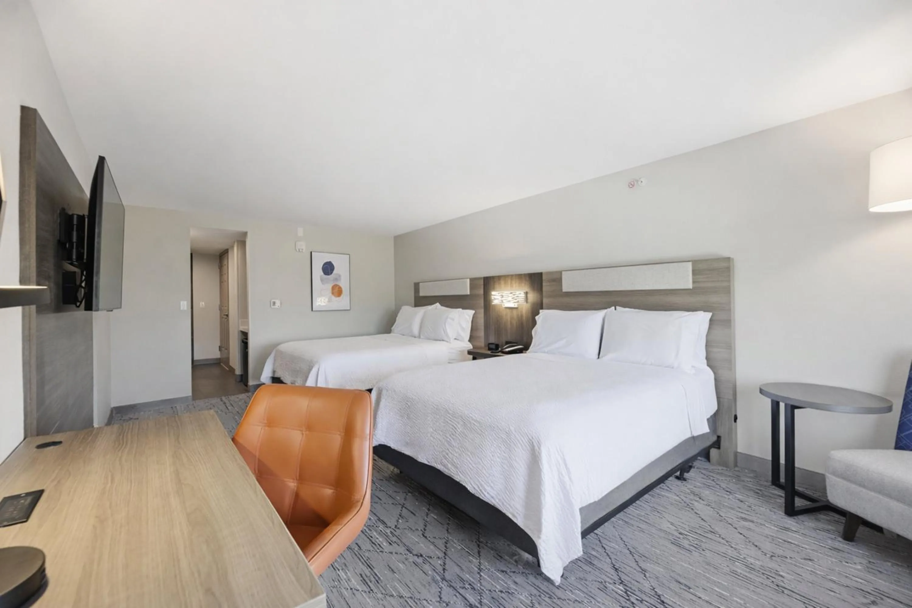 Photo of the whole room, Bed in Holiday Inn Express & Suites Raleigh West - Lenovo Center by IHG